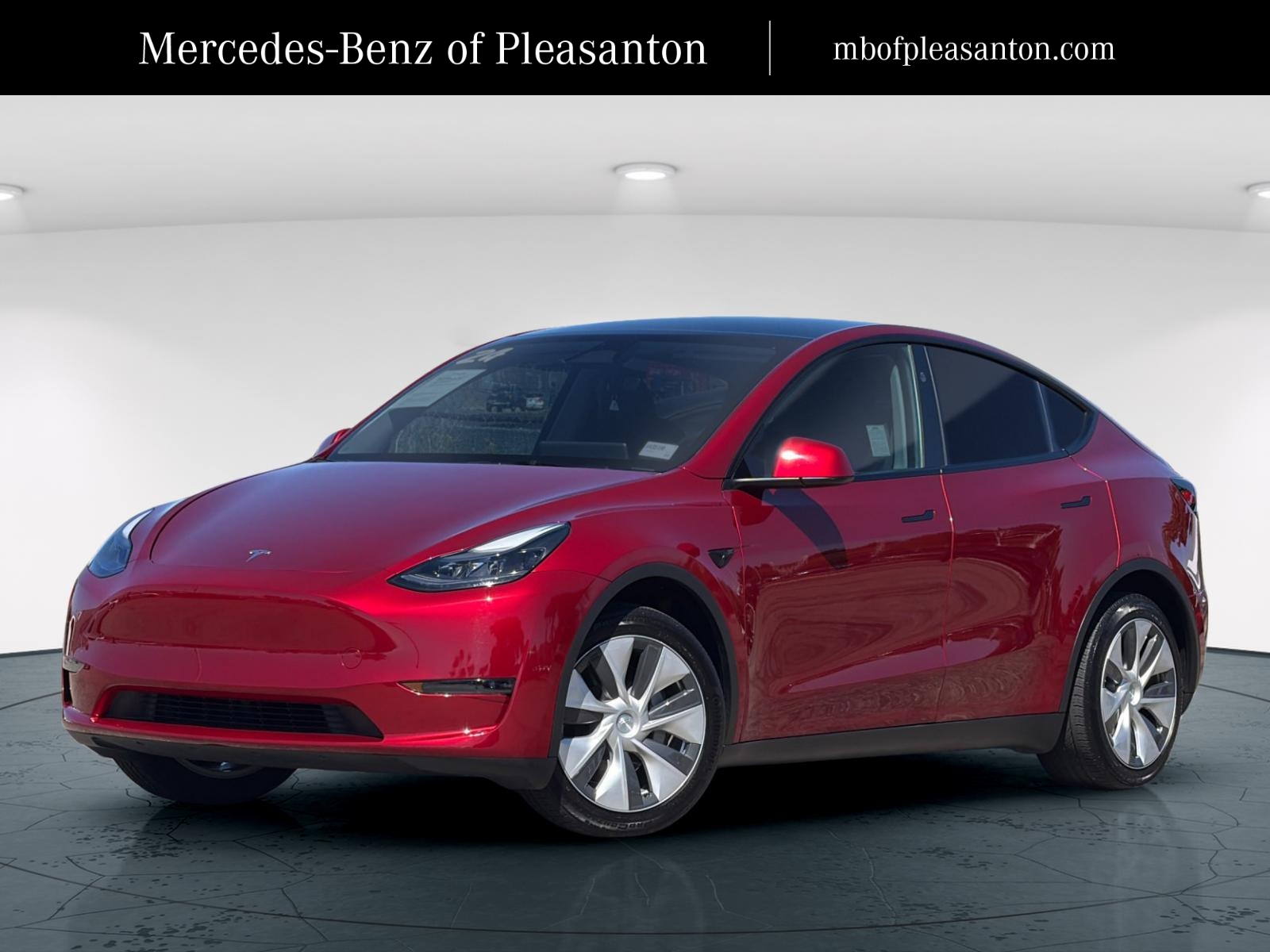 2024 Tesla Model Y Long Range Rear Wheel Drive's photo