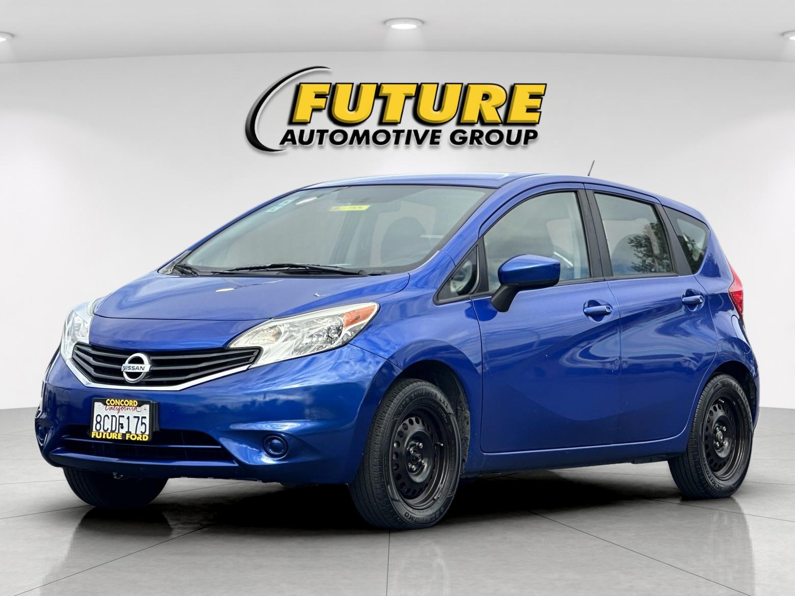 Used 2016 Blue Nissan SV image 7