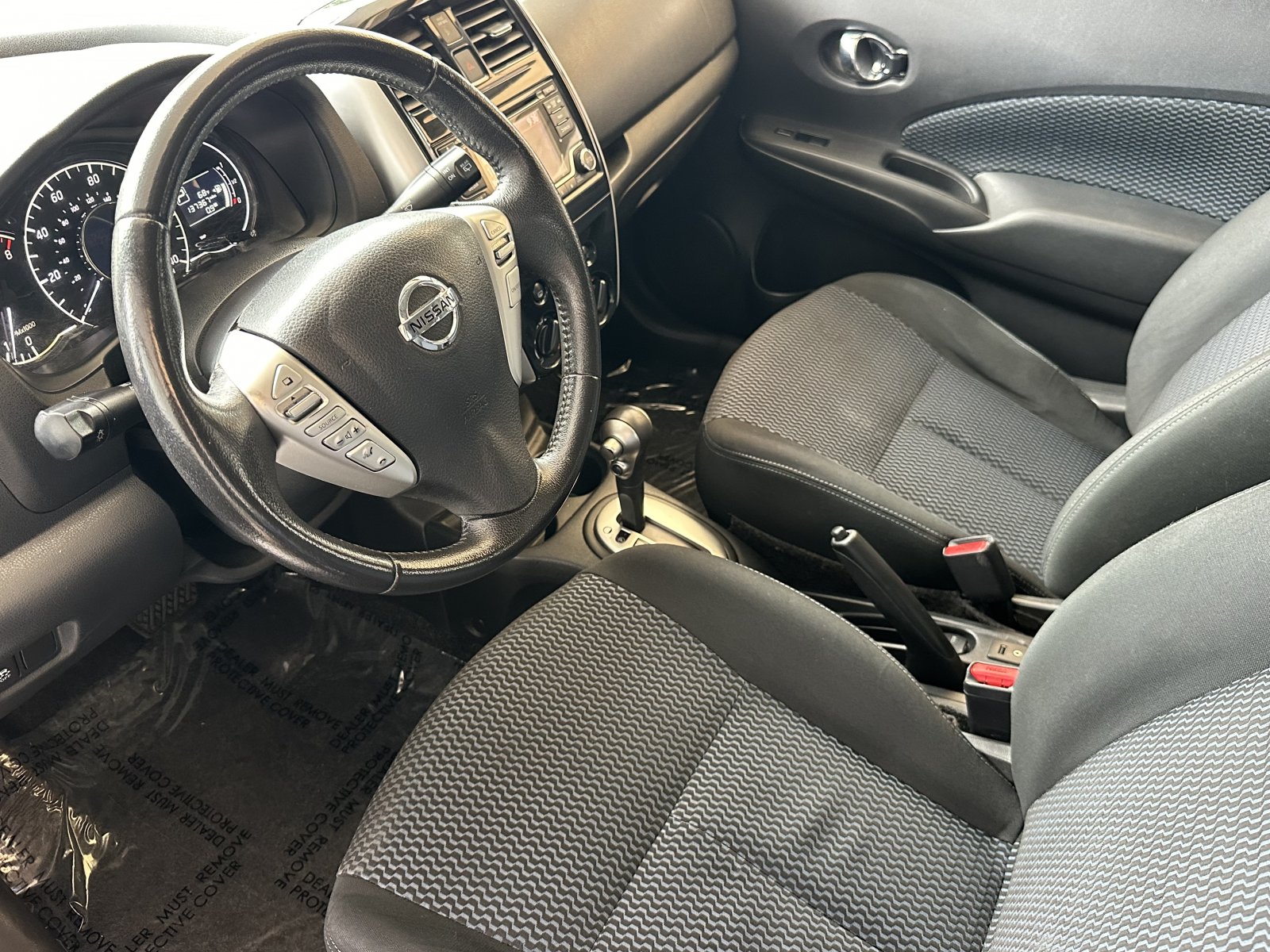 Used 2016 Blue Nissan SV image 9