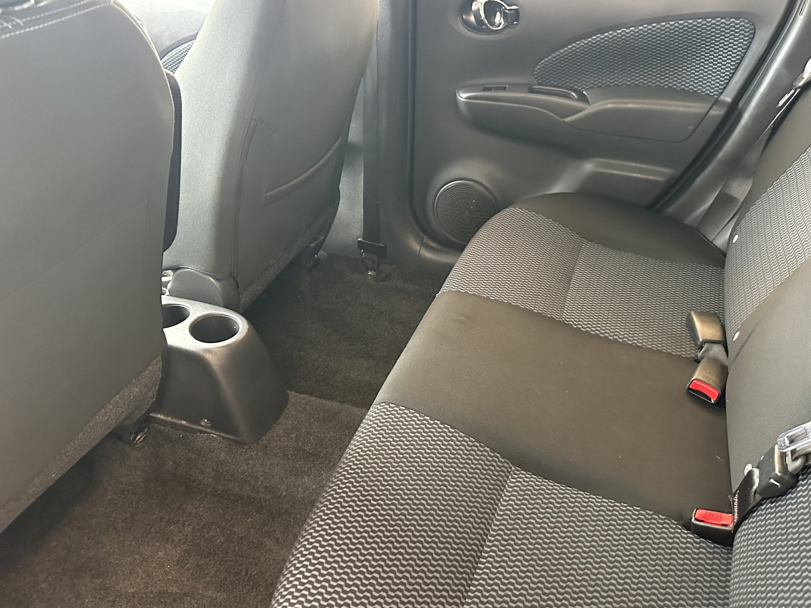 Used 2016 Blue Nissan SV image 11