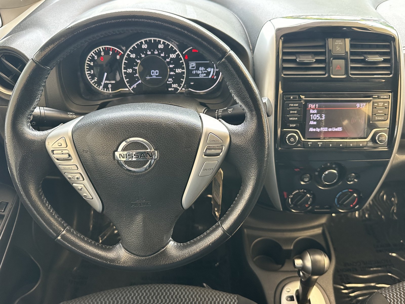 Used 2016 Blue Nissan SV image 13