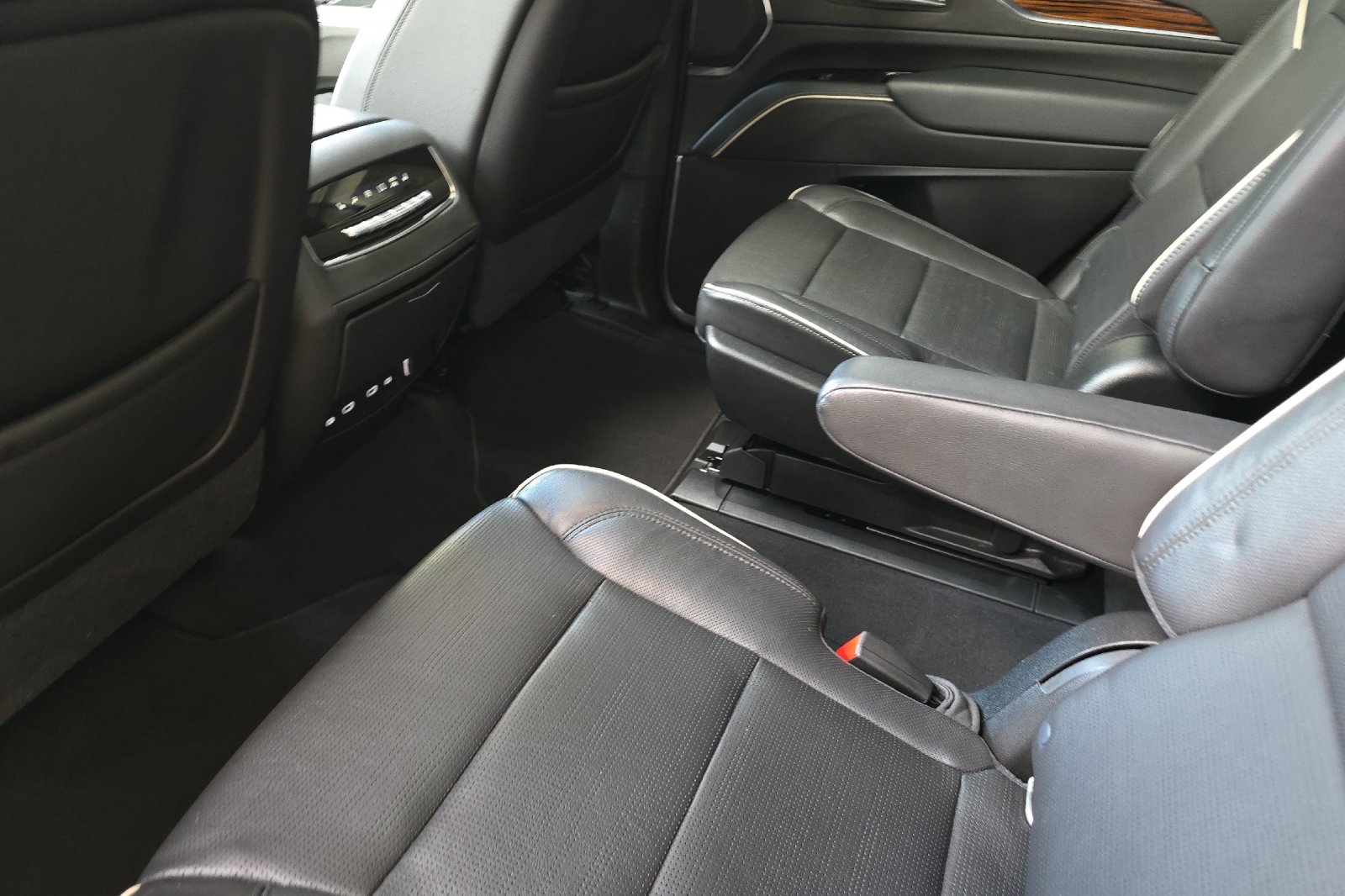 Used 2021 Black Cadillac Premium Luxury image 9