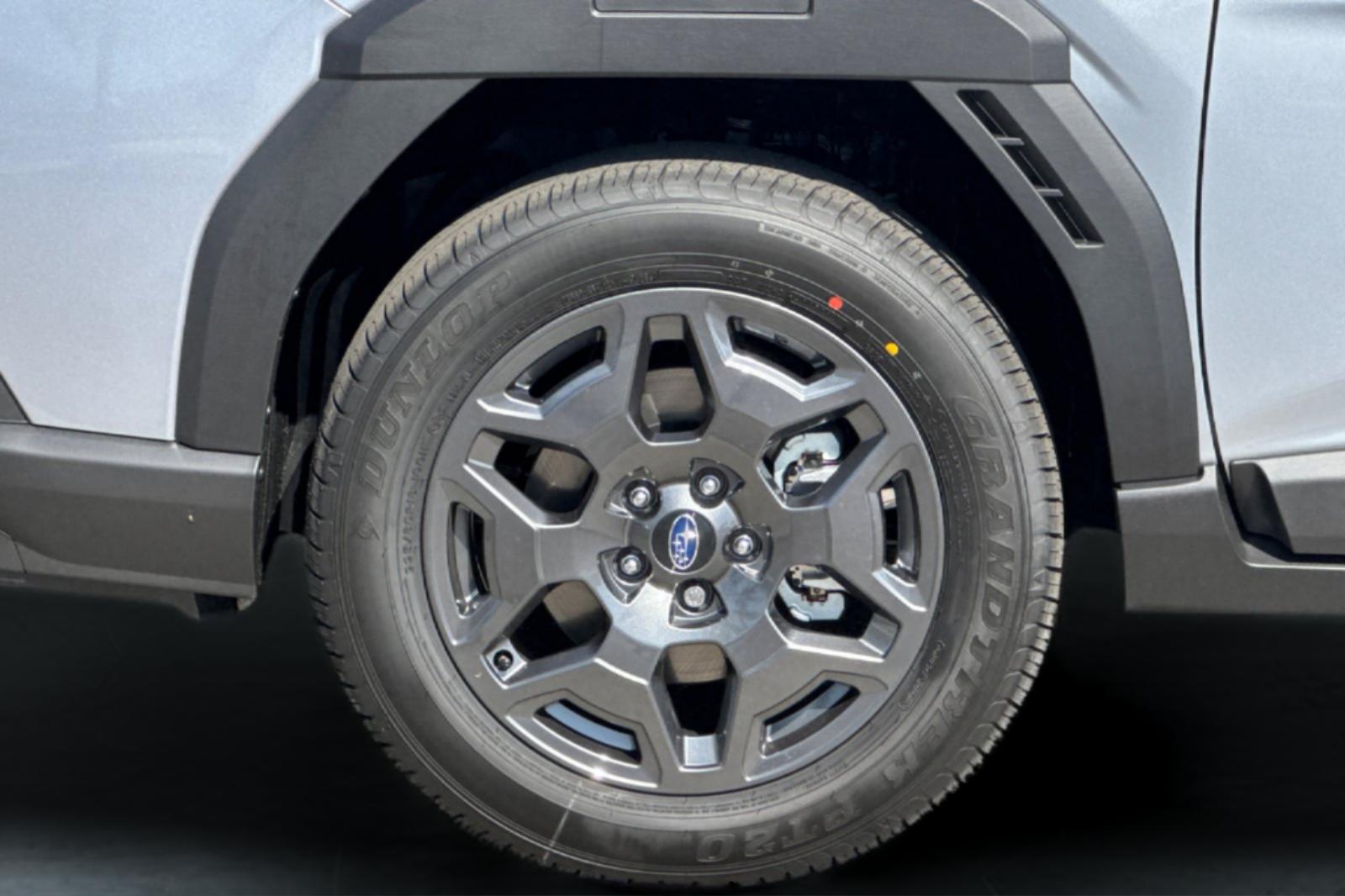 New 2026 ICE SILVER METALLIC Subaru Premium image 32
