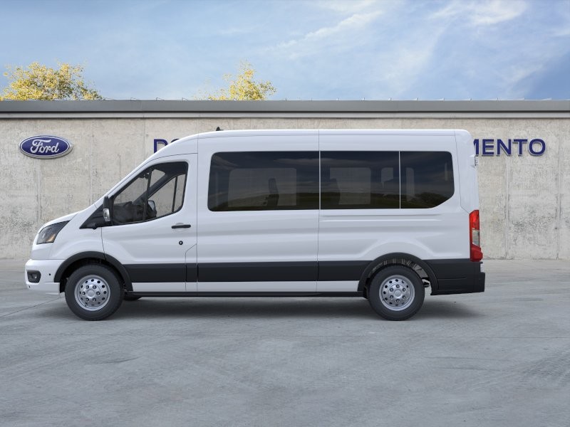 New 2026 Oxford White Ford Passenger Van XLT image 4