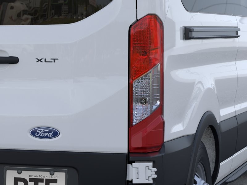 New 2026 Oxford White Ford Passenger Van XLT image 43