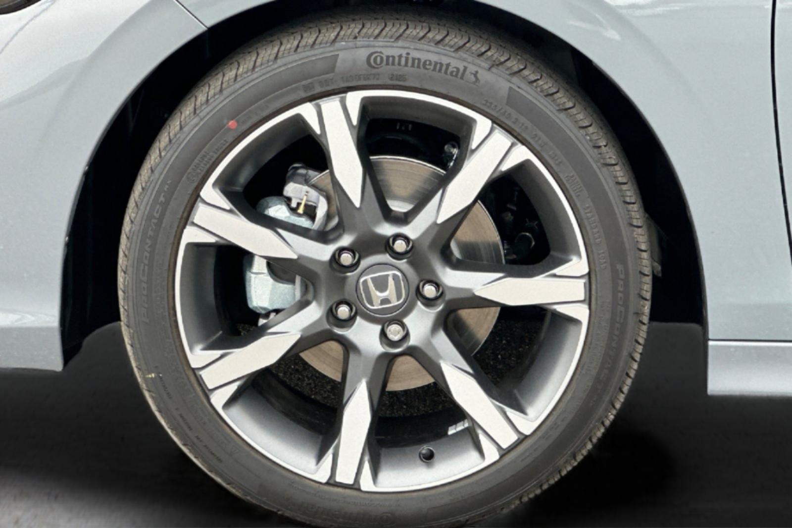 New 2026 Urban Gray Pearl Honda 2WD Sport Touring Hybrid image 31