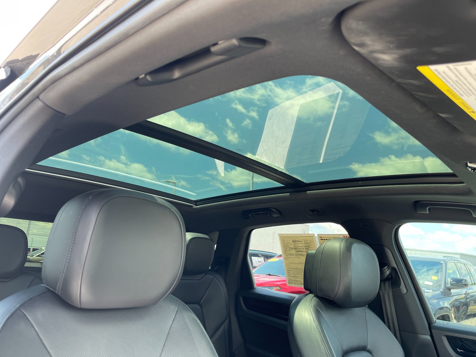 Used 2021  Porsche Base image 19