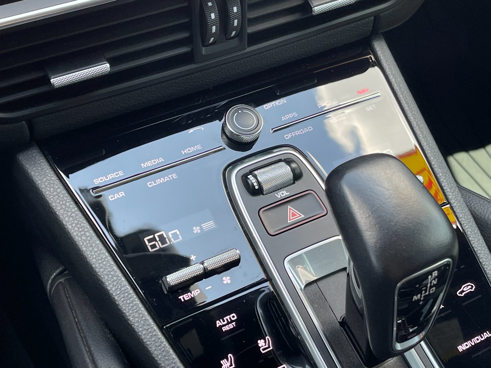 Used 2021  Porsche Base image 24