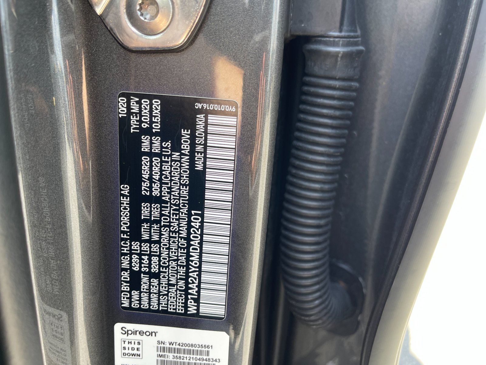 Used 2021  Porsche Base image 33