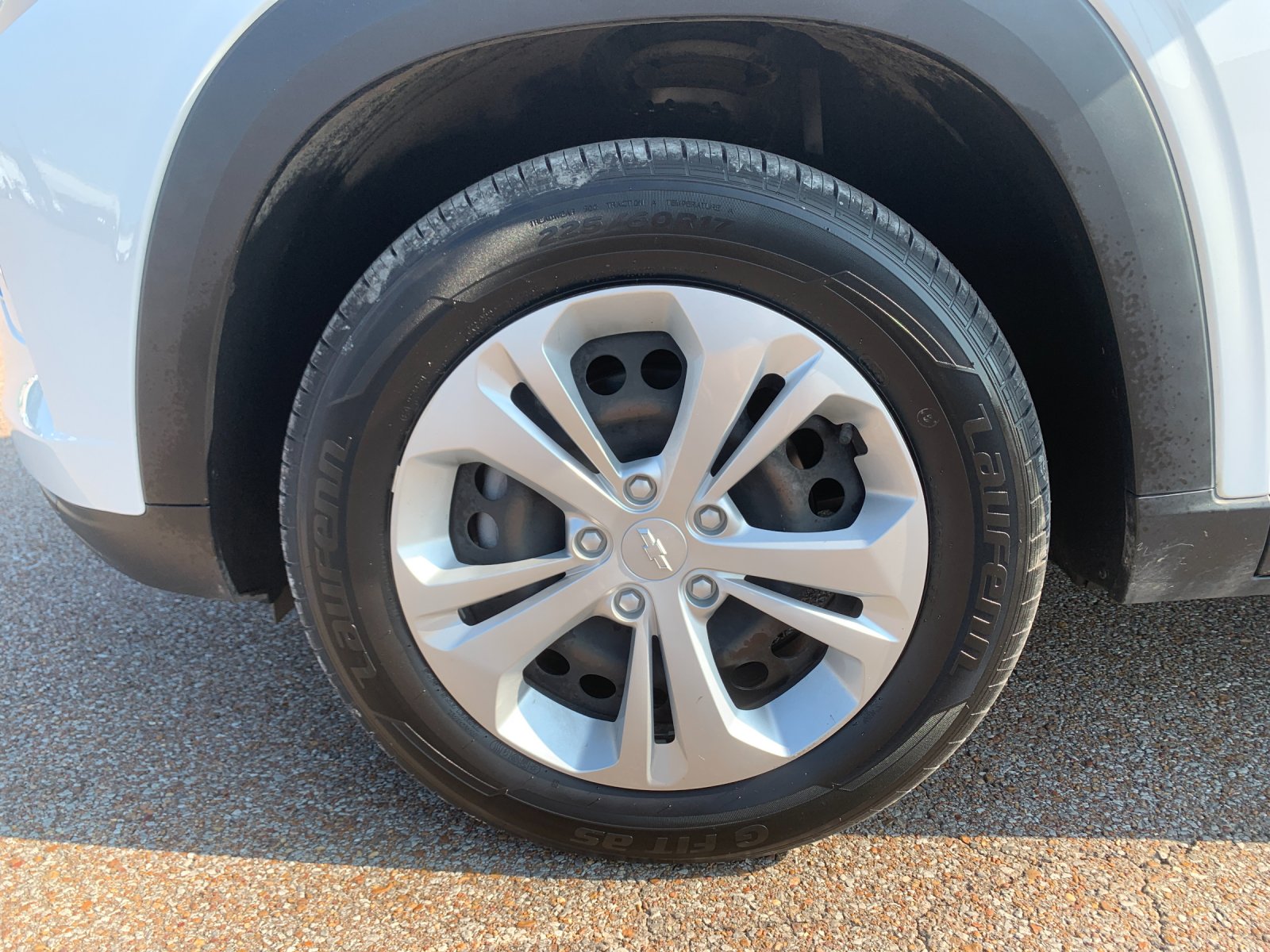 Used 2024 White Chevrolet LS image 34