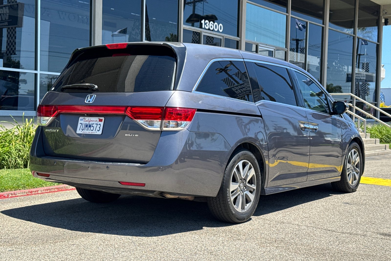 Certified Used 2016 Modern Steel Metallic Honda Touring Elite image 5