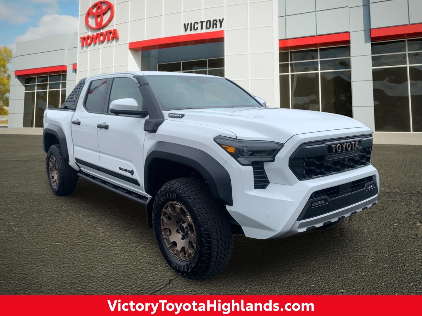2026 Toyota Tacoma i-FORCE MAX Tacoma Trailhunter