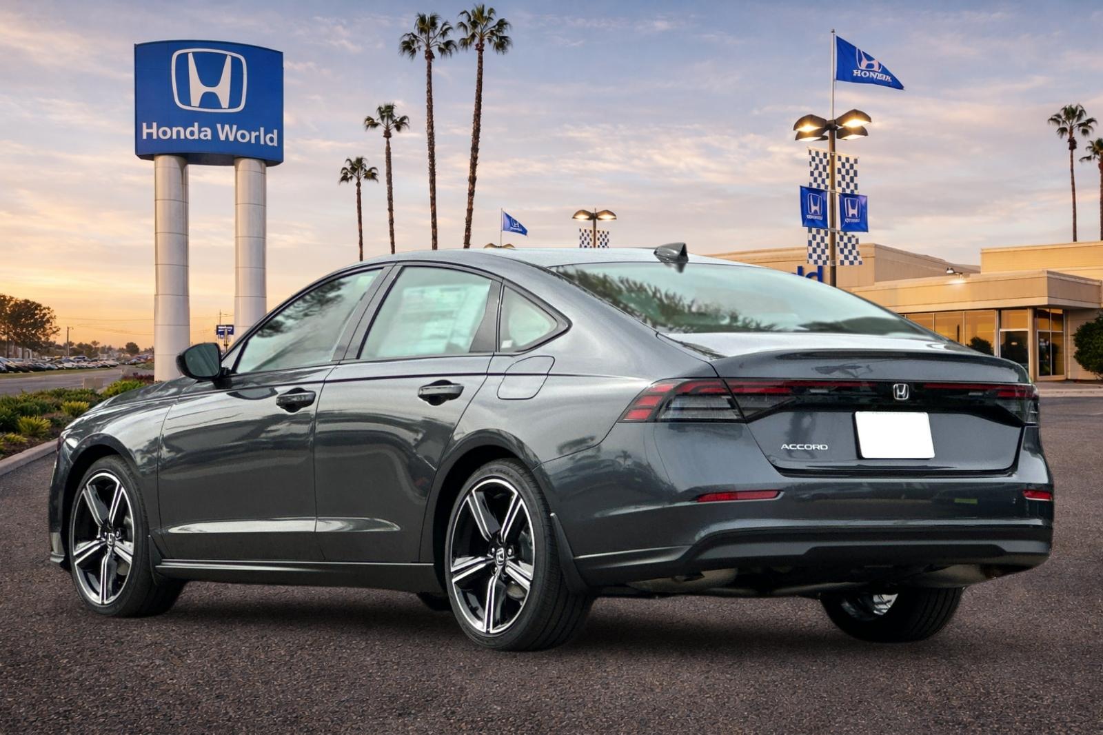 New 2026 Meteorite Gray Metallic Honda SE image 6