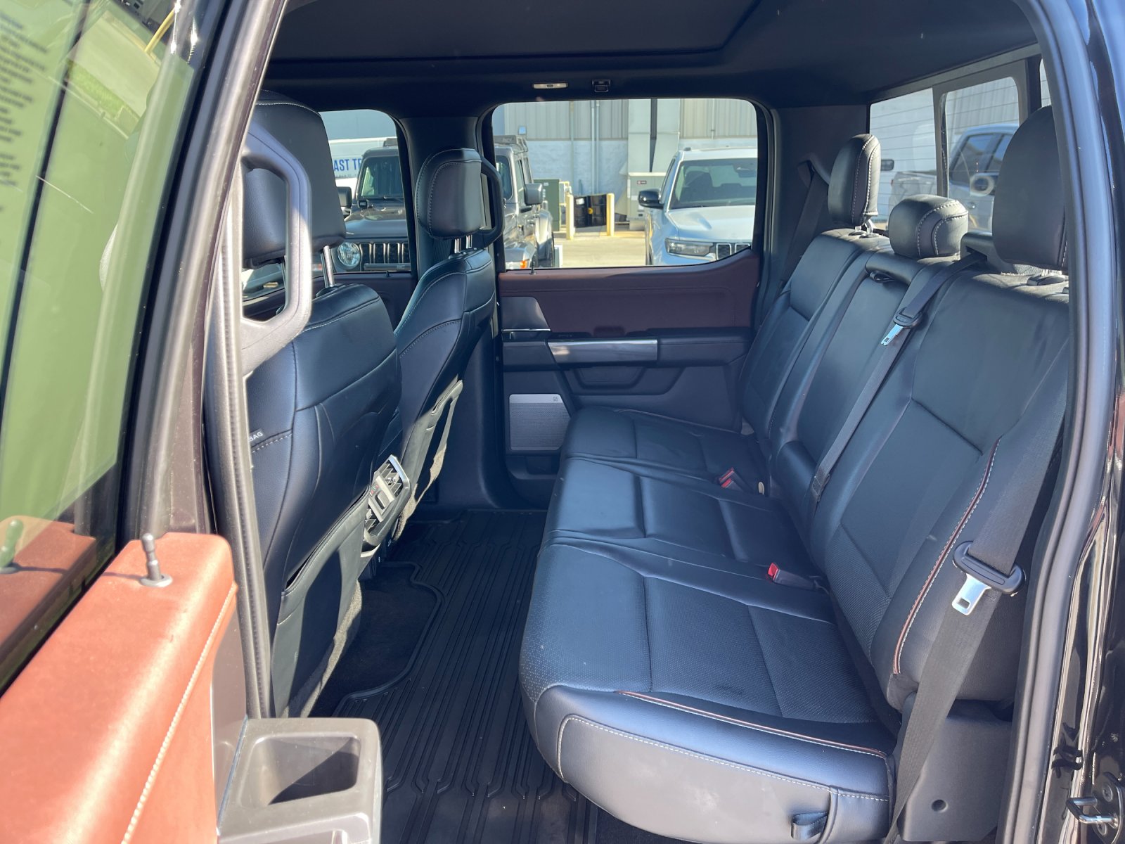 Used 2021 Black Metallic Ford Lariat image 14