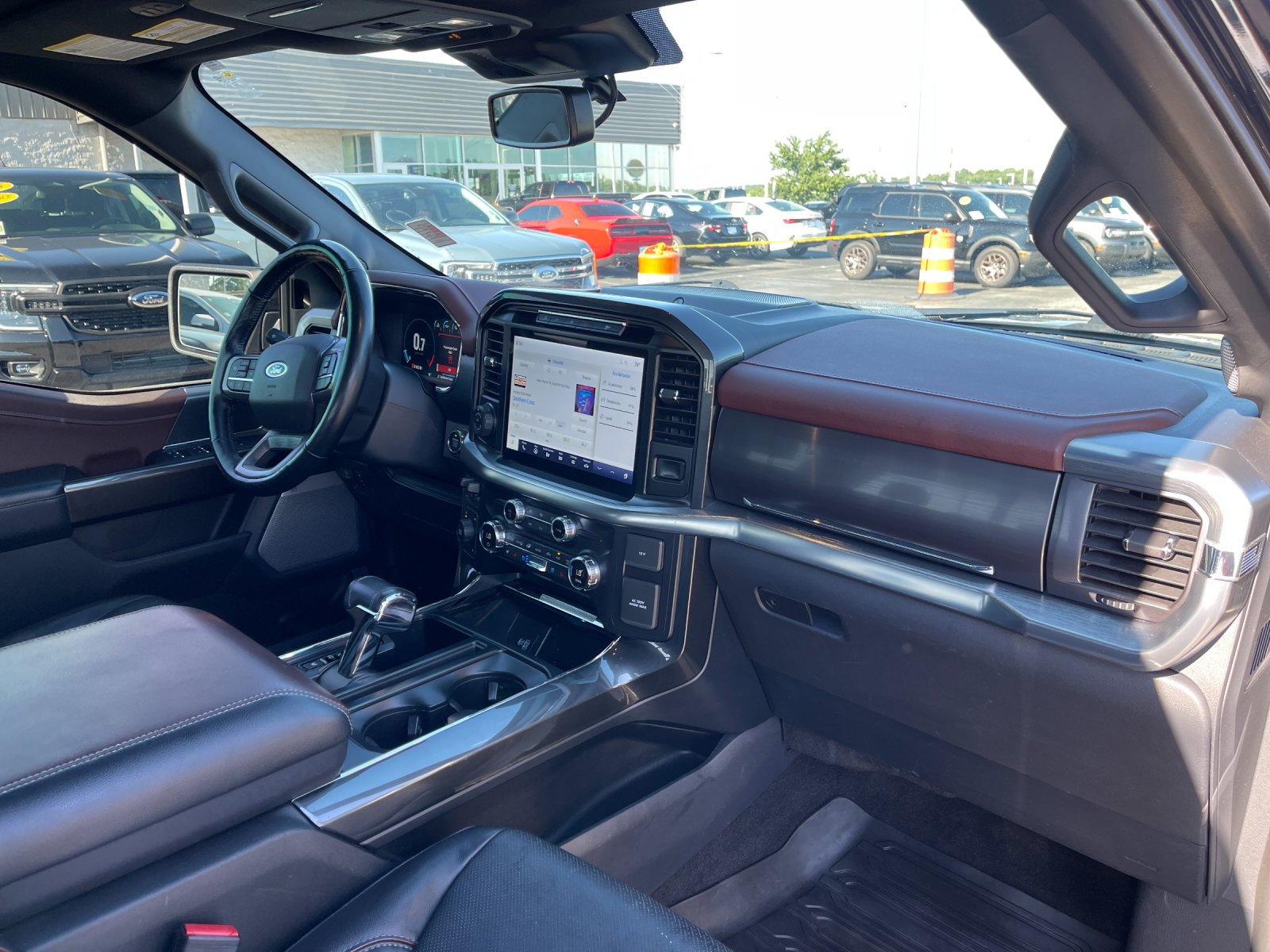 Used 2021 Black Metallic Ford Lariat image 17