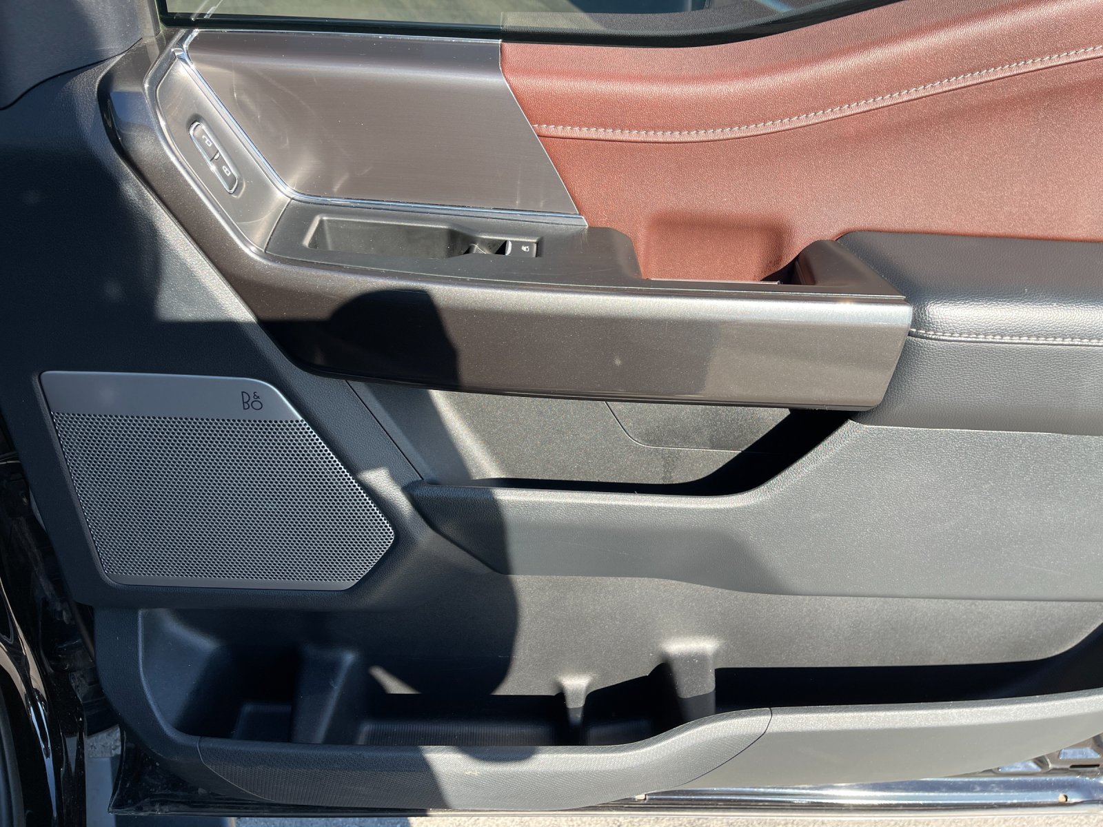 Used 2021 Black Metallic Ford Lariat image 19