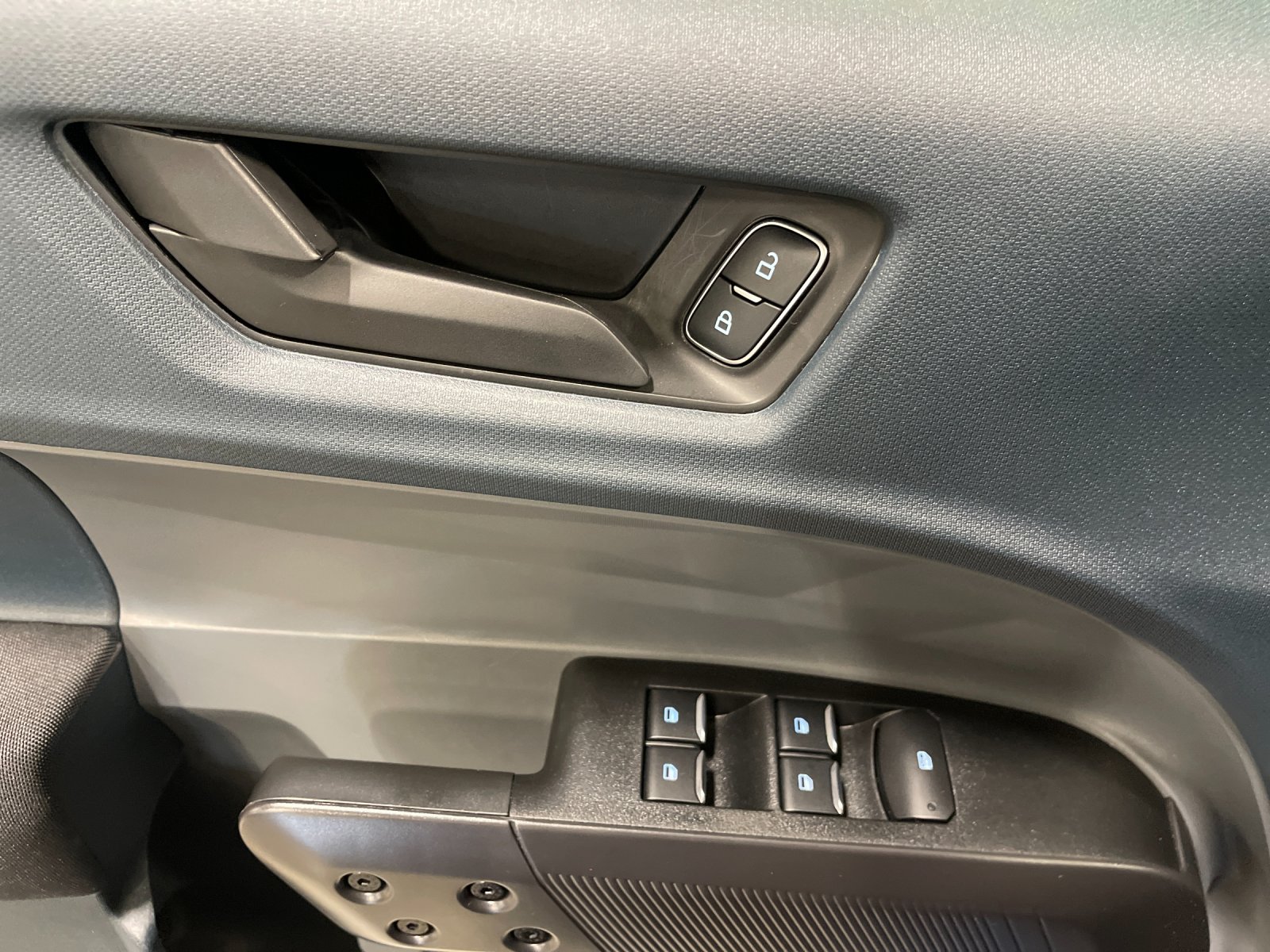 Used 2025 Blue Ford XL image 13
