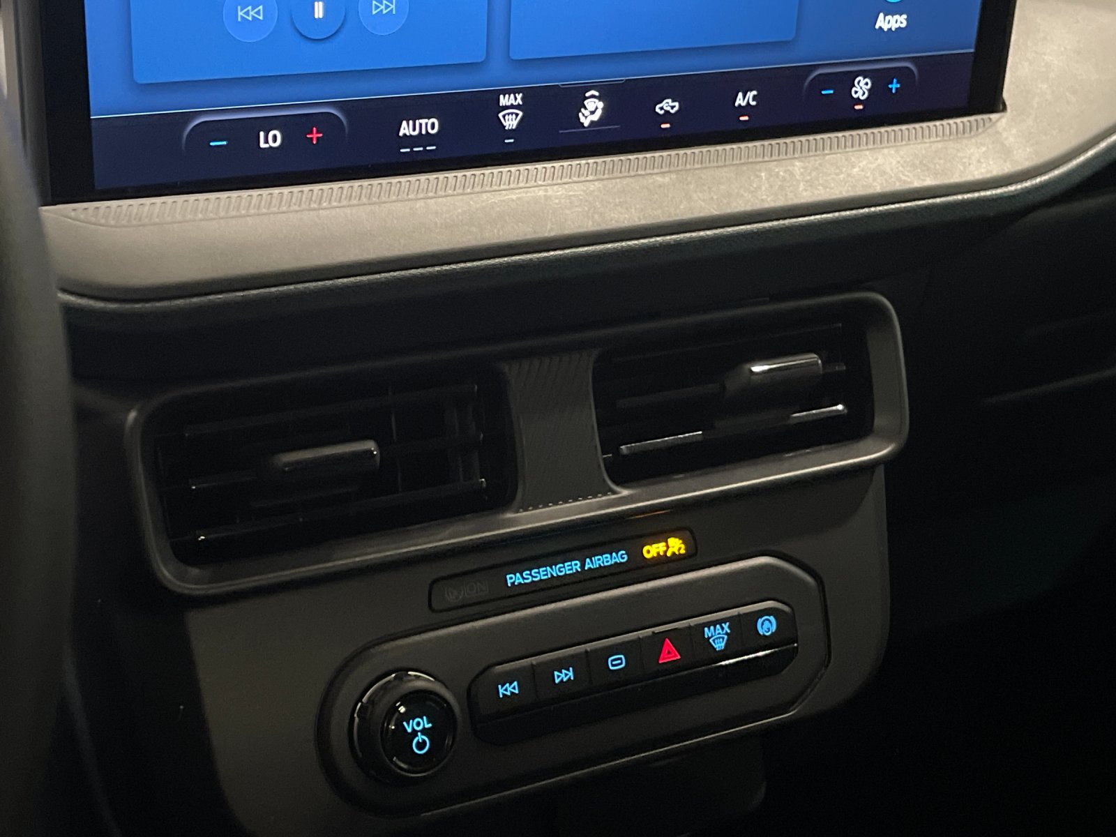 Used 2025 Blue Ford XL image 21