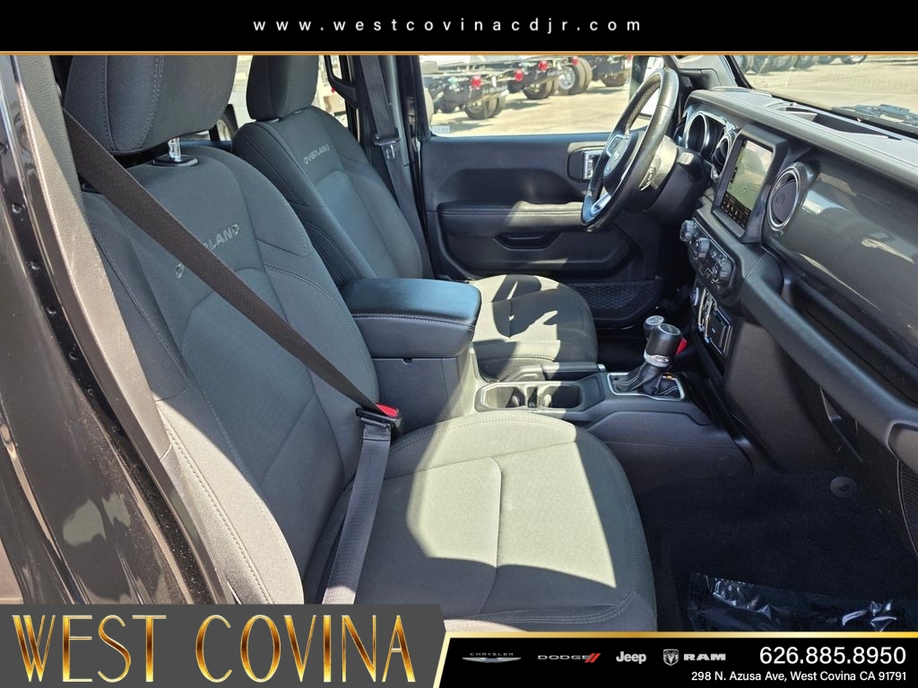 Used 2022 Black Jeep Overland image 12