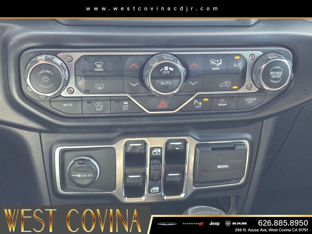 Used 2022 Black Jeep Overland image 27
