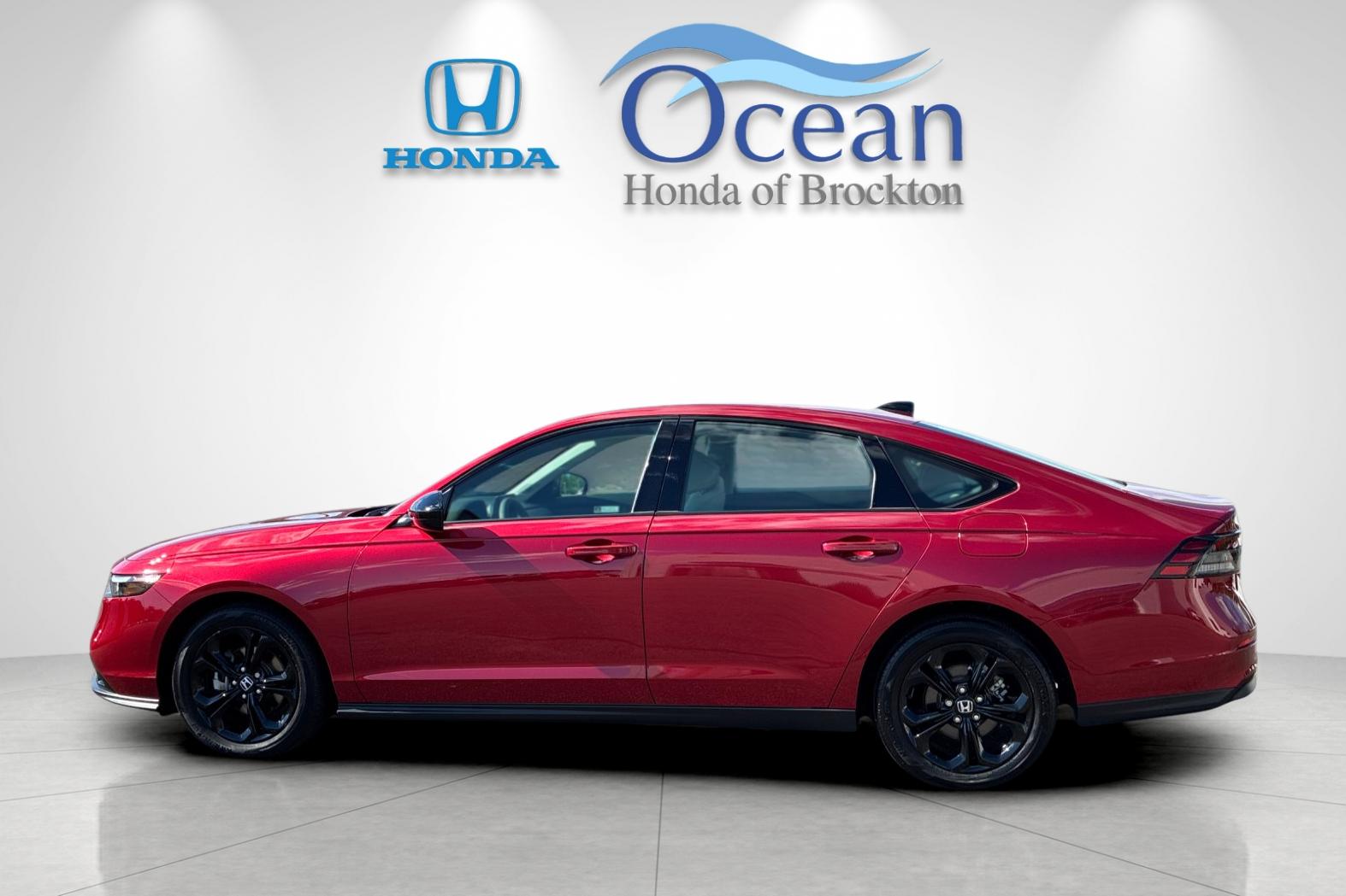 Used 2025 Radiant Red Honda SE image 6
