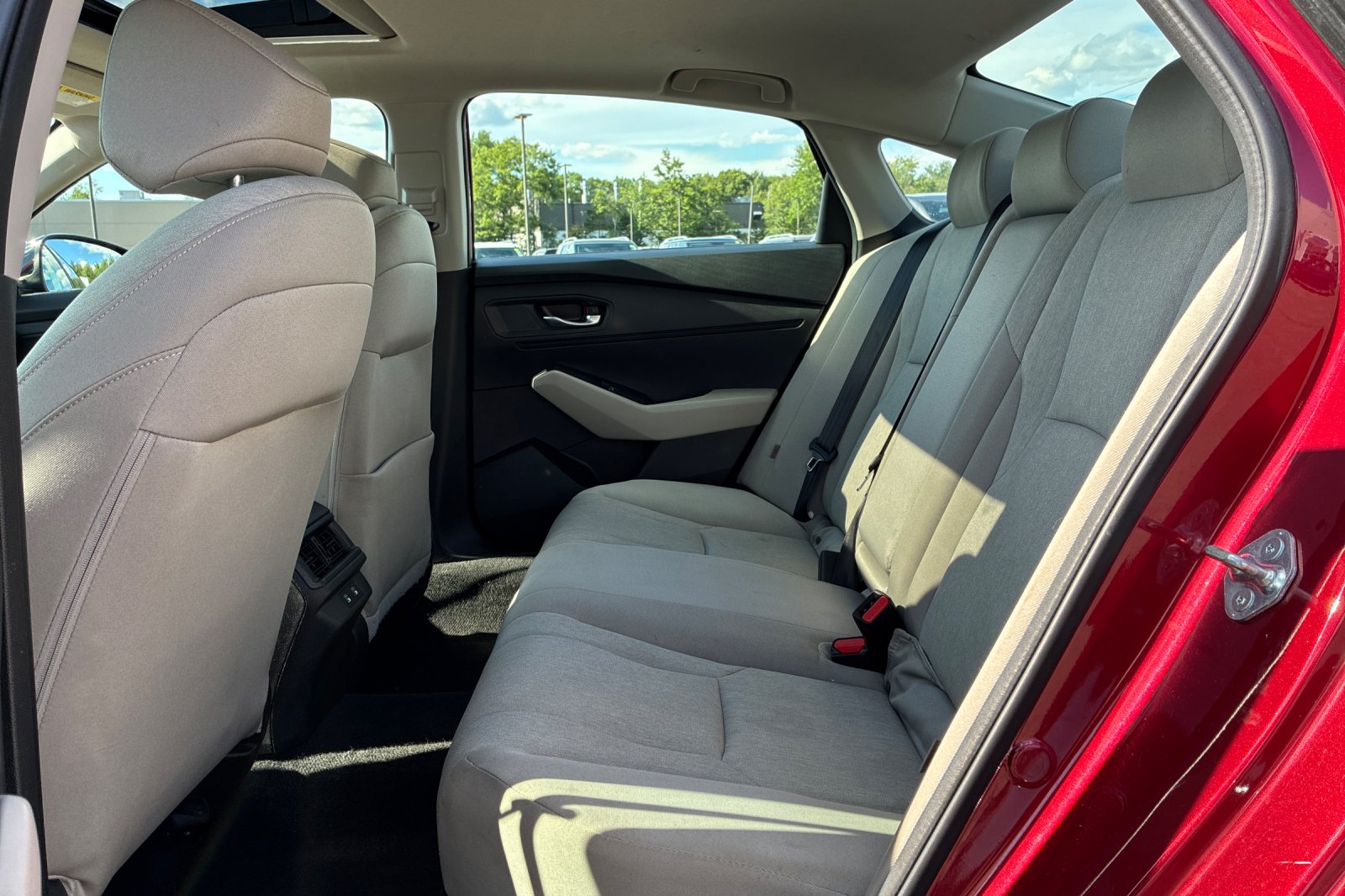Used 2025 Radiant Red Honda SE image 13