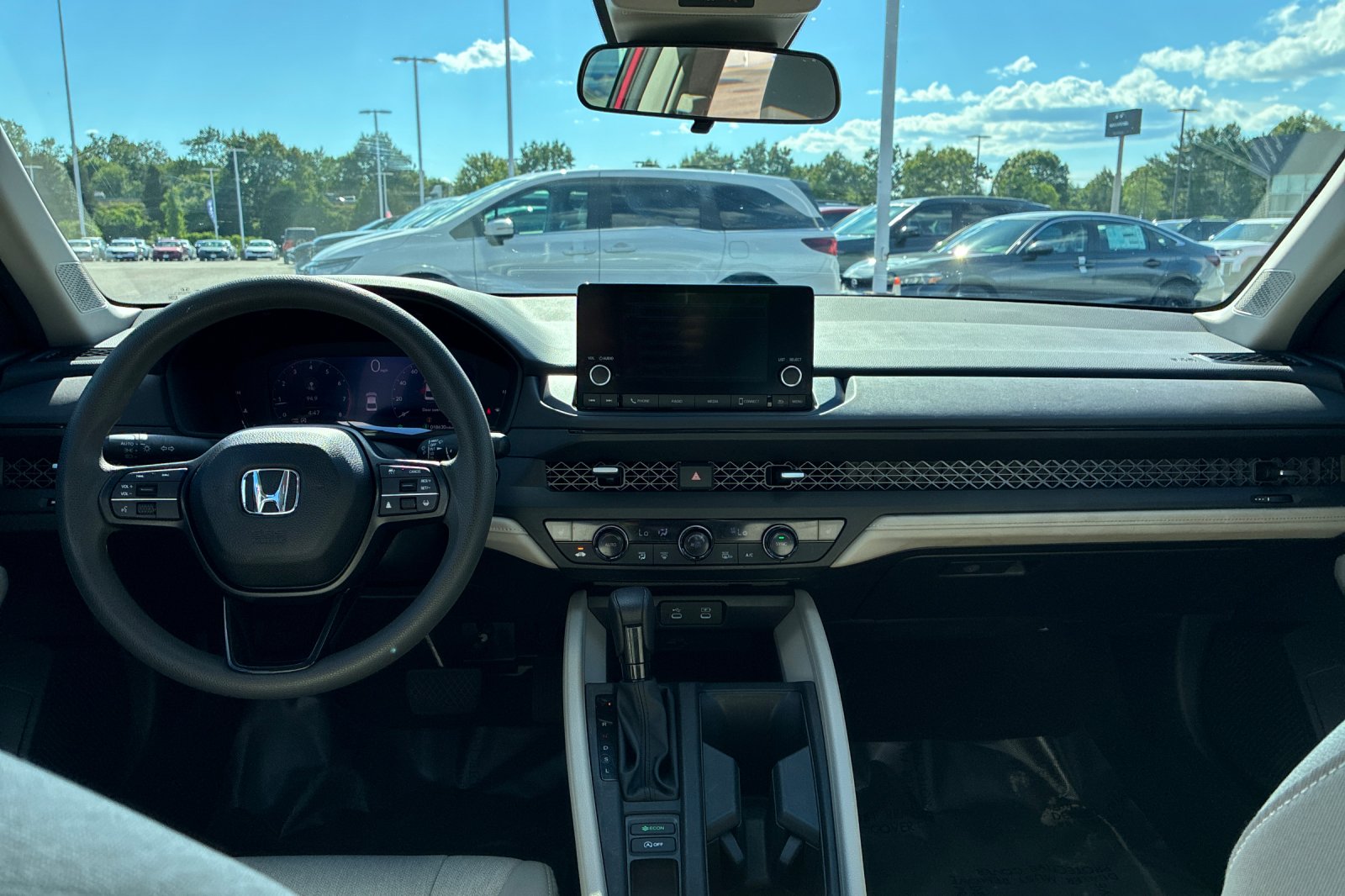Used 2025 Radiant Red Honda SE image 14