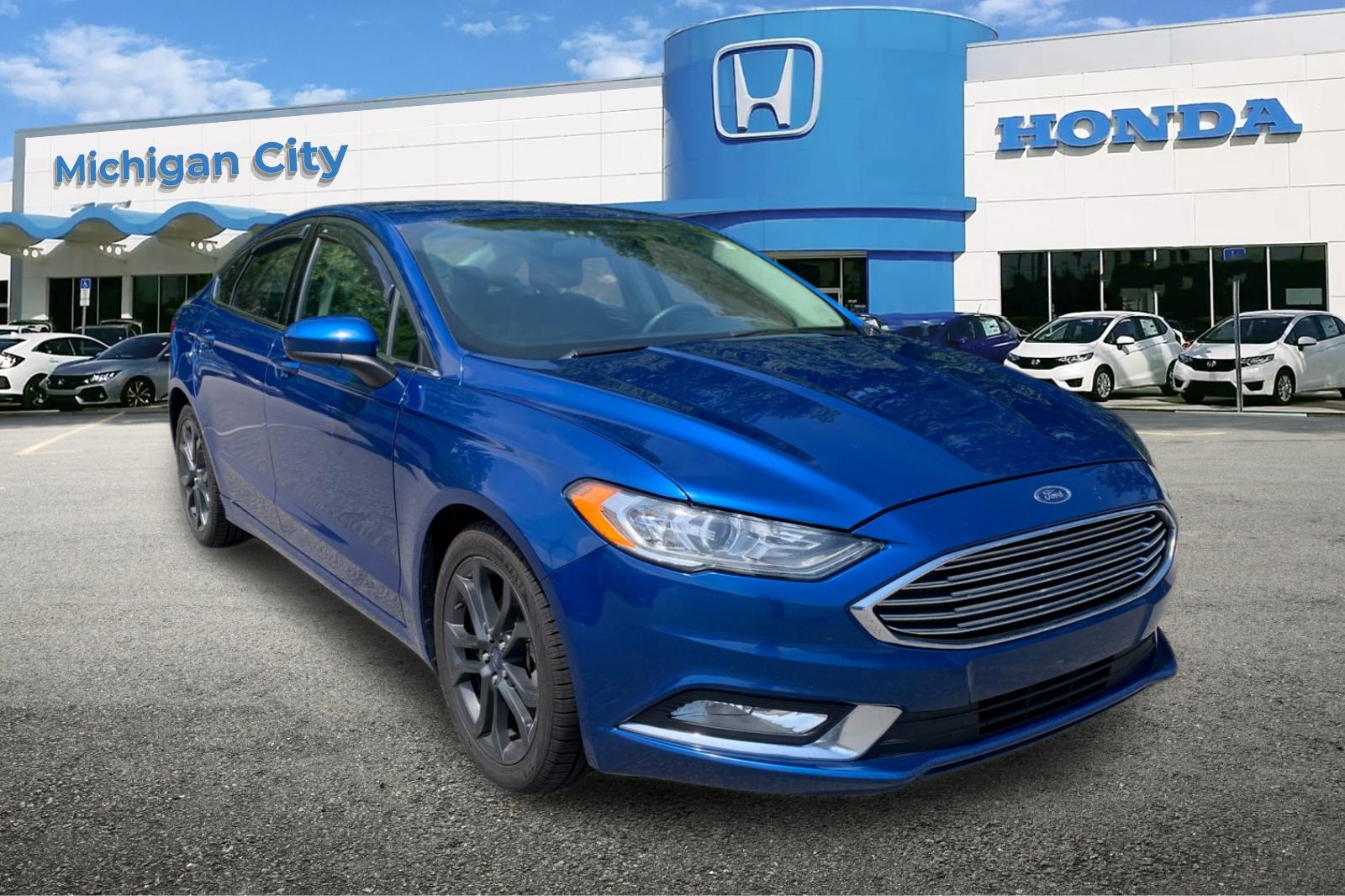 Used 2018 Lightning Blue Ford SE image 7