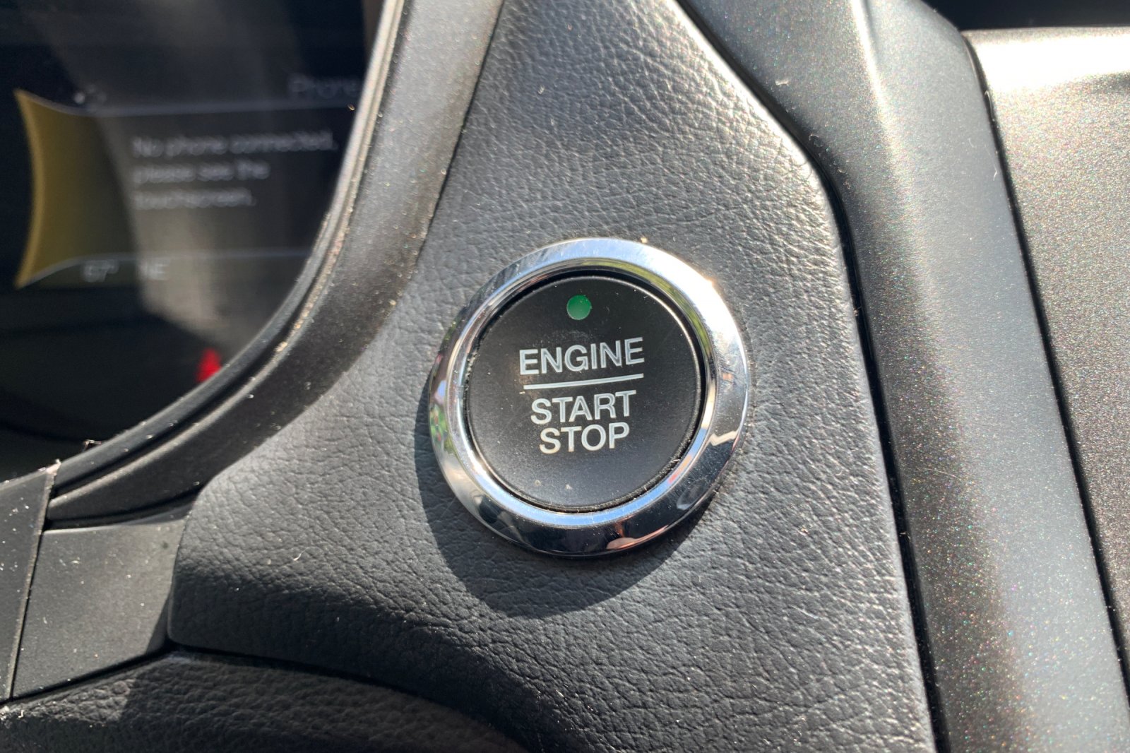 Used 2018 Lightning Blue Ford SE image 25