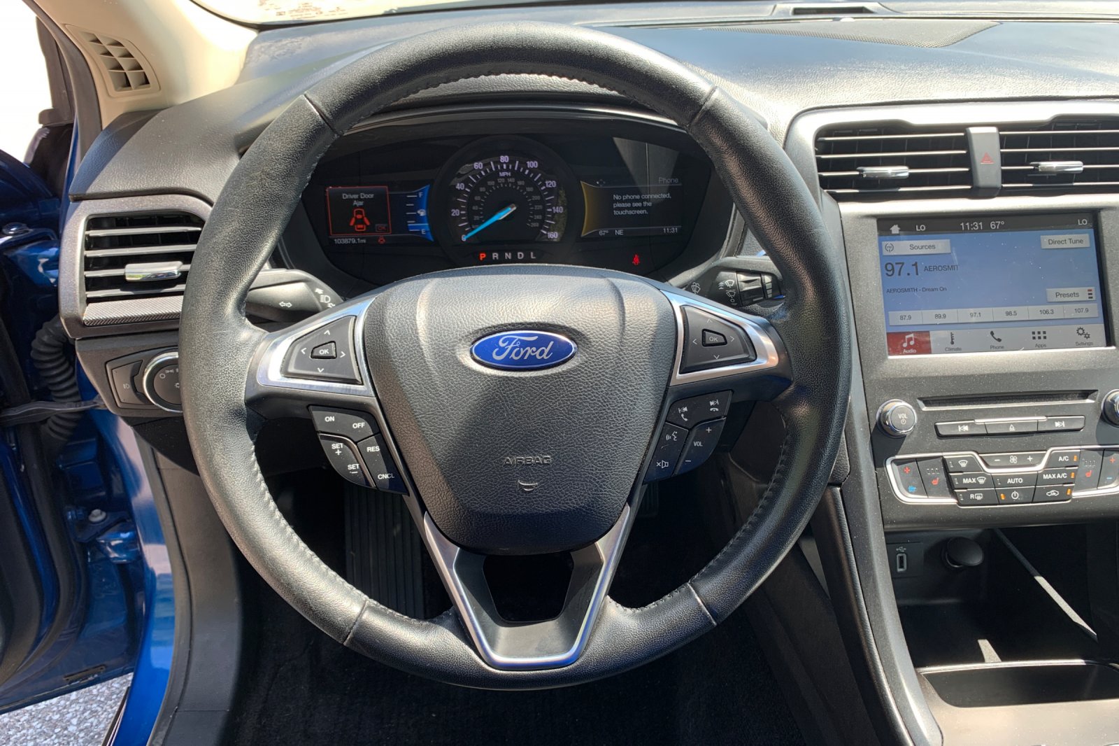 Used 2018 Lightning Blue Ford SE image 26