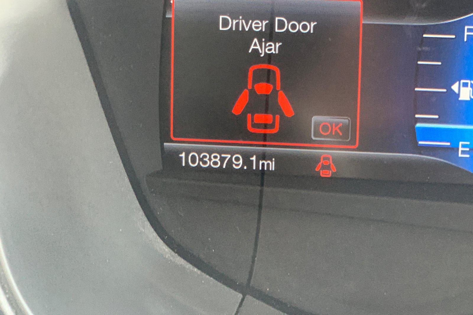 Used 2018 Lightning Blue Ford SE image 30