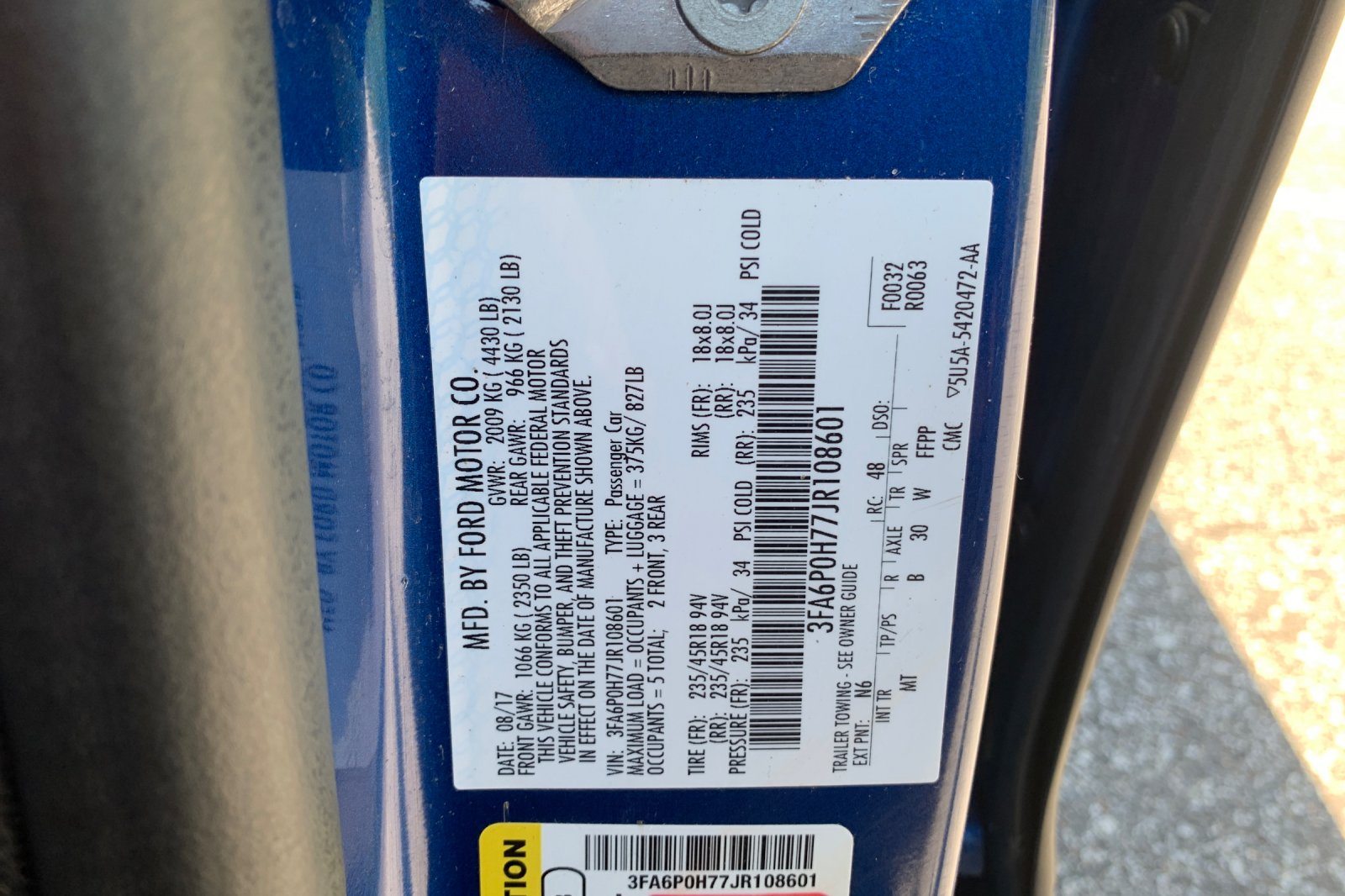 Used 2018 Lightning Blue Ford SE image 33