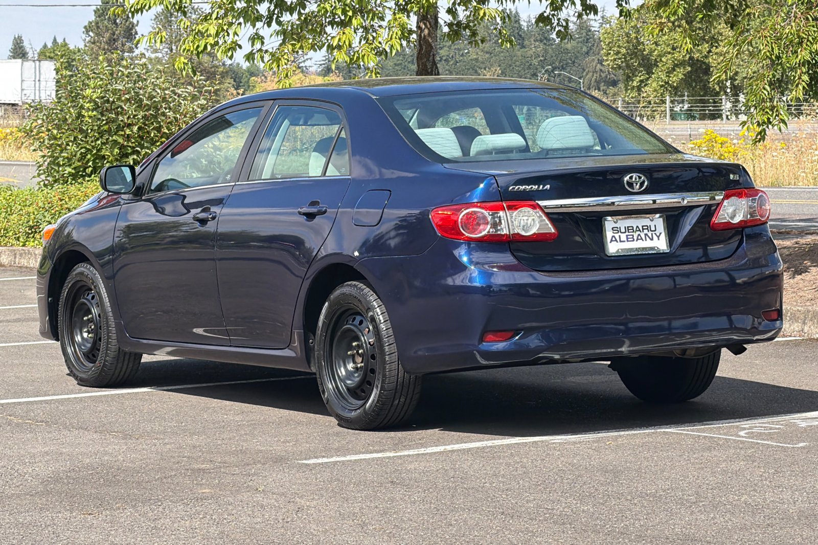 Used 2013 Blue Toyota LE image 6