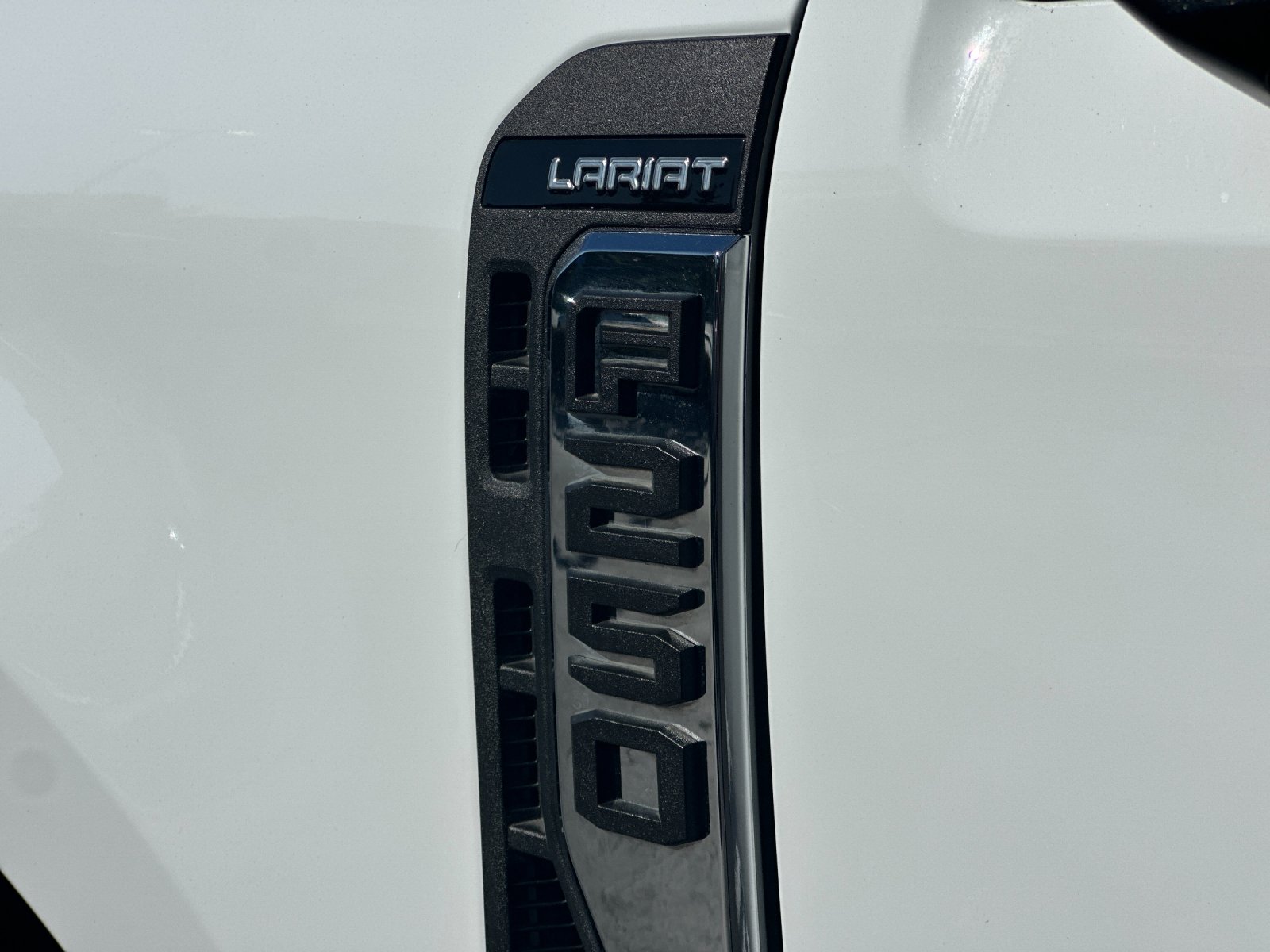 Used 2026 White Ford Lariat image 25