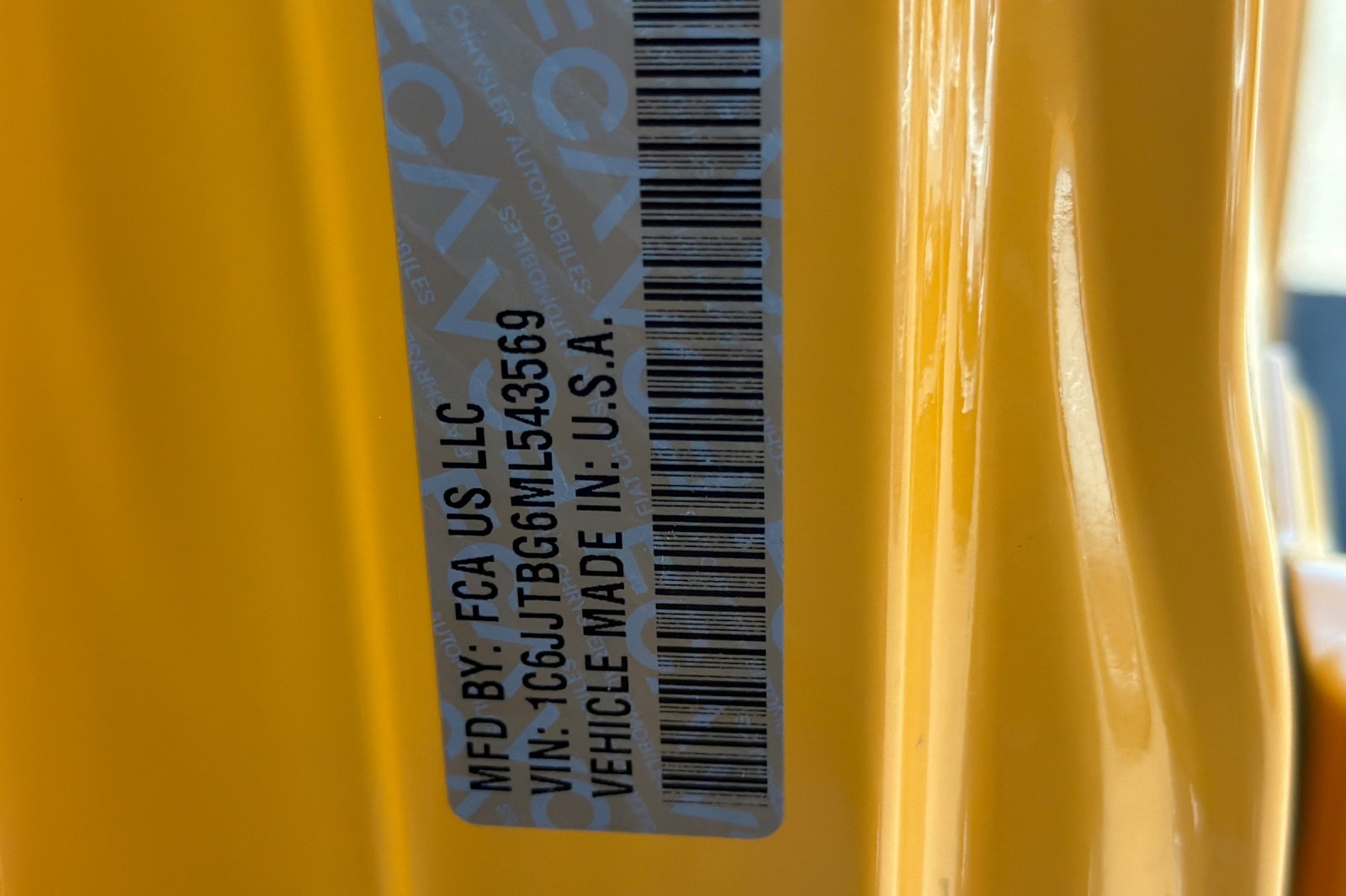 Used 2021 Orange Jeep Rubicon image 25