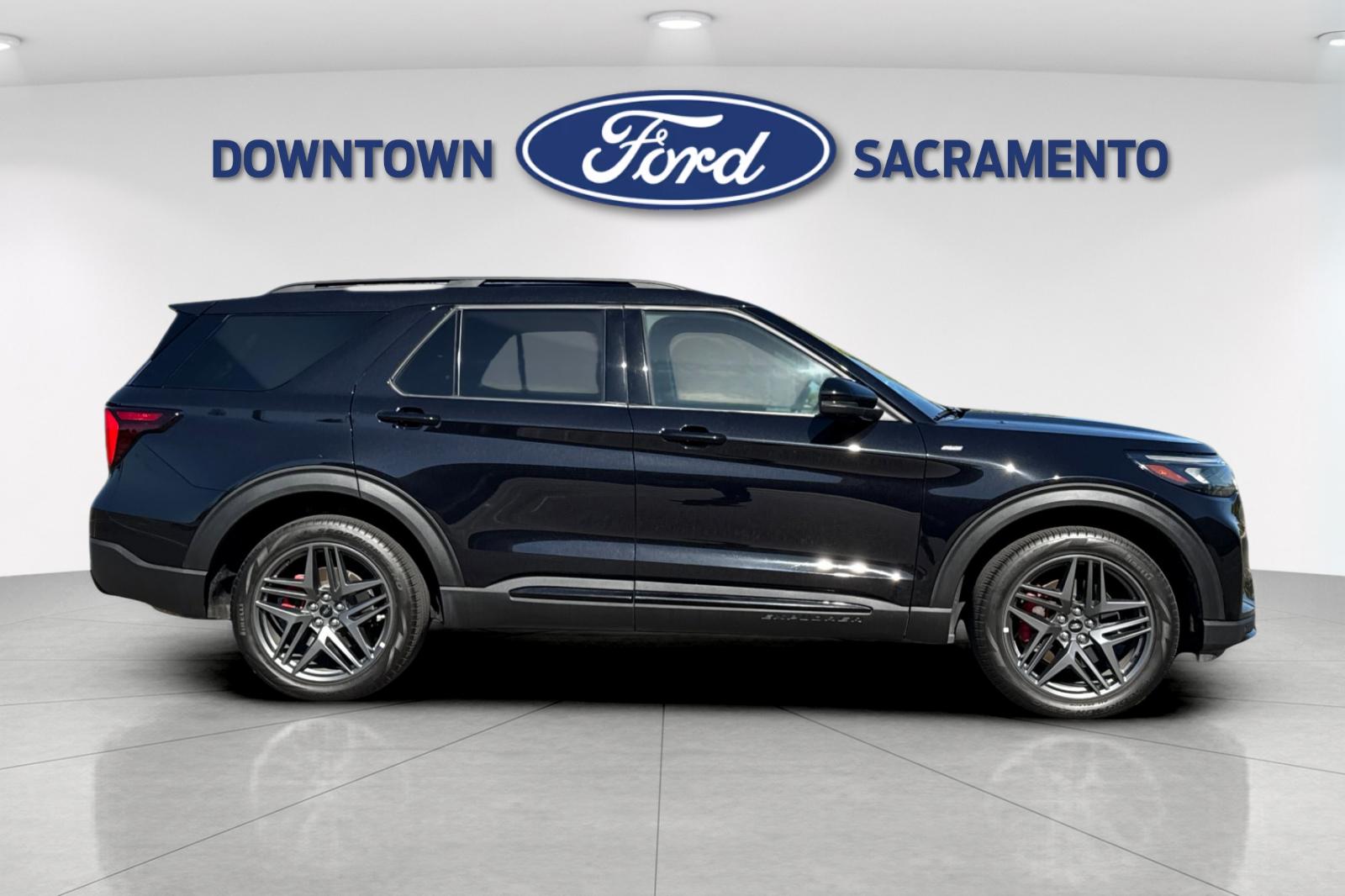 Certified Used 2025 Black Metallic Ford ST-Line image 10