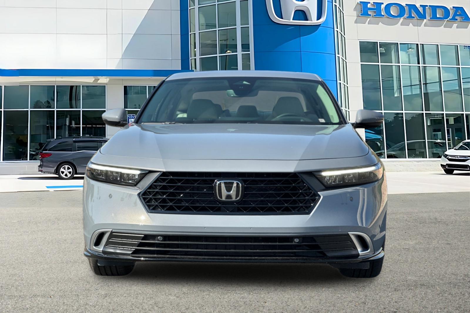 New 2026 Urban Gray Pearl Honda Touring image 8