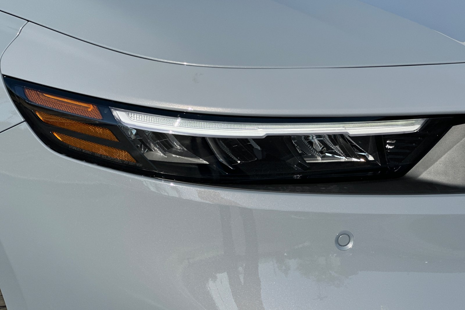 New 2026 Urban Gray Pearl Honda Touring image 27