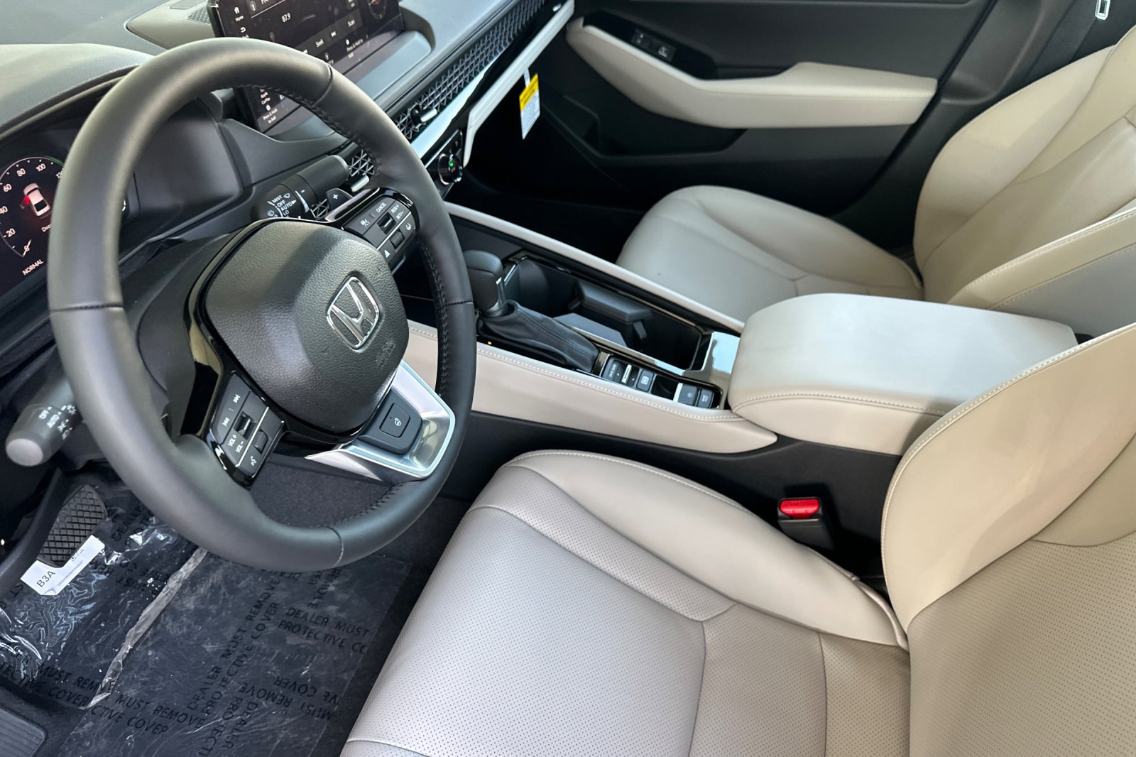 New 2026 Urban Gray Pearl Honda Touring image 9