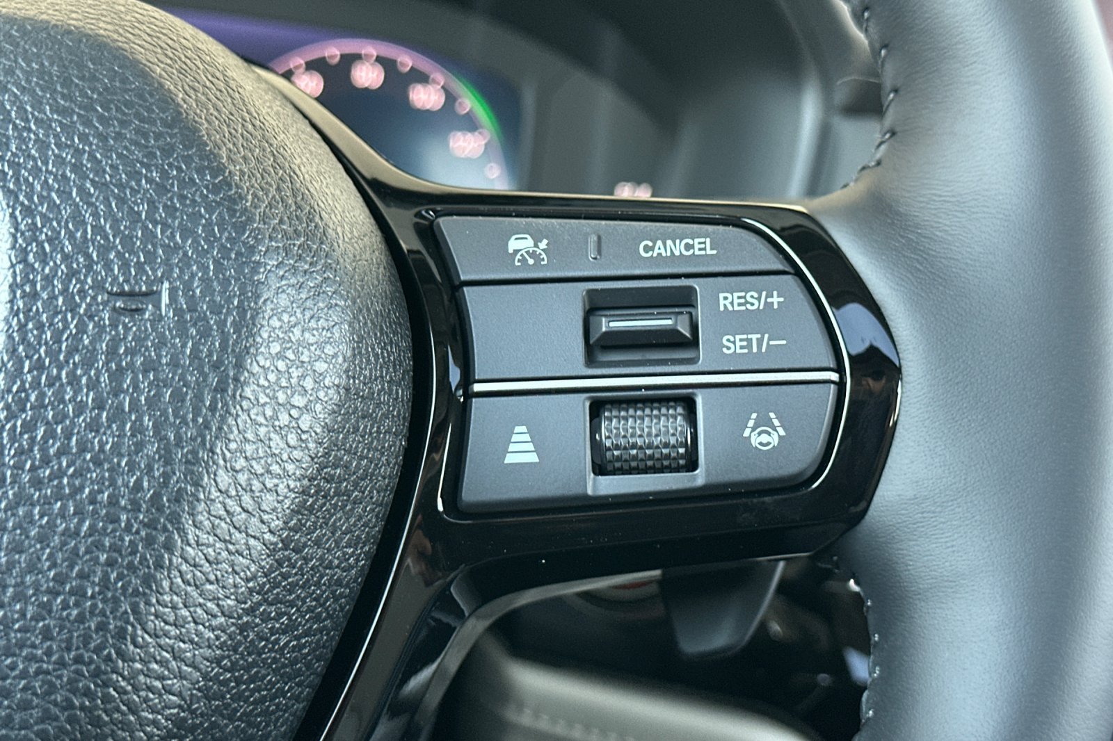 New 2026 Urban Gray Pearl Honda Touring image 25