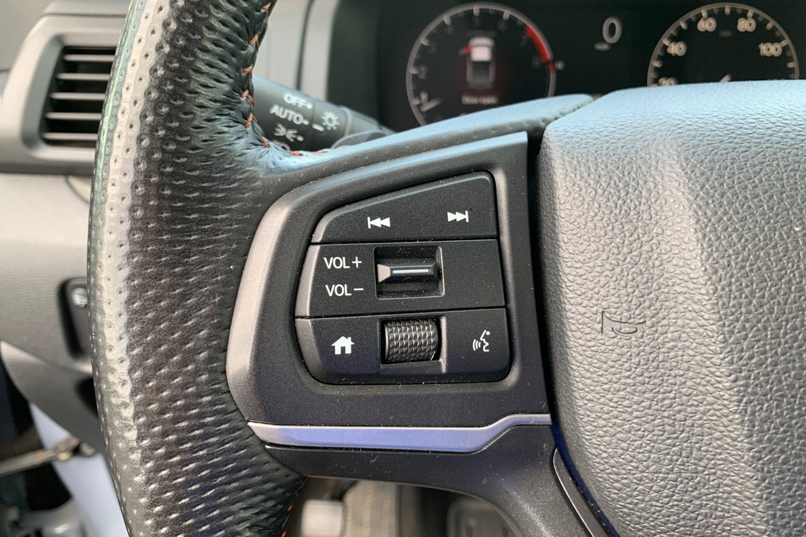 Certified Used 2024 Sonic Gray Pearl Honda AWD TRAILSPORT image 29