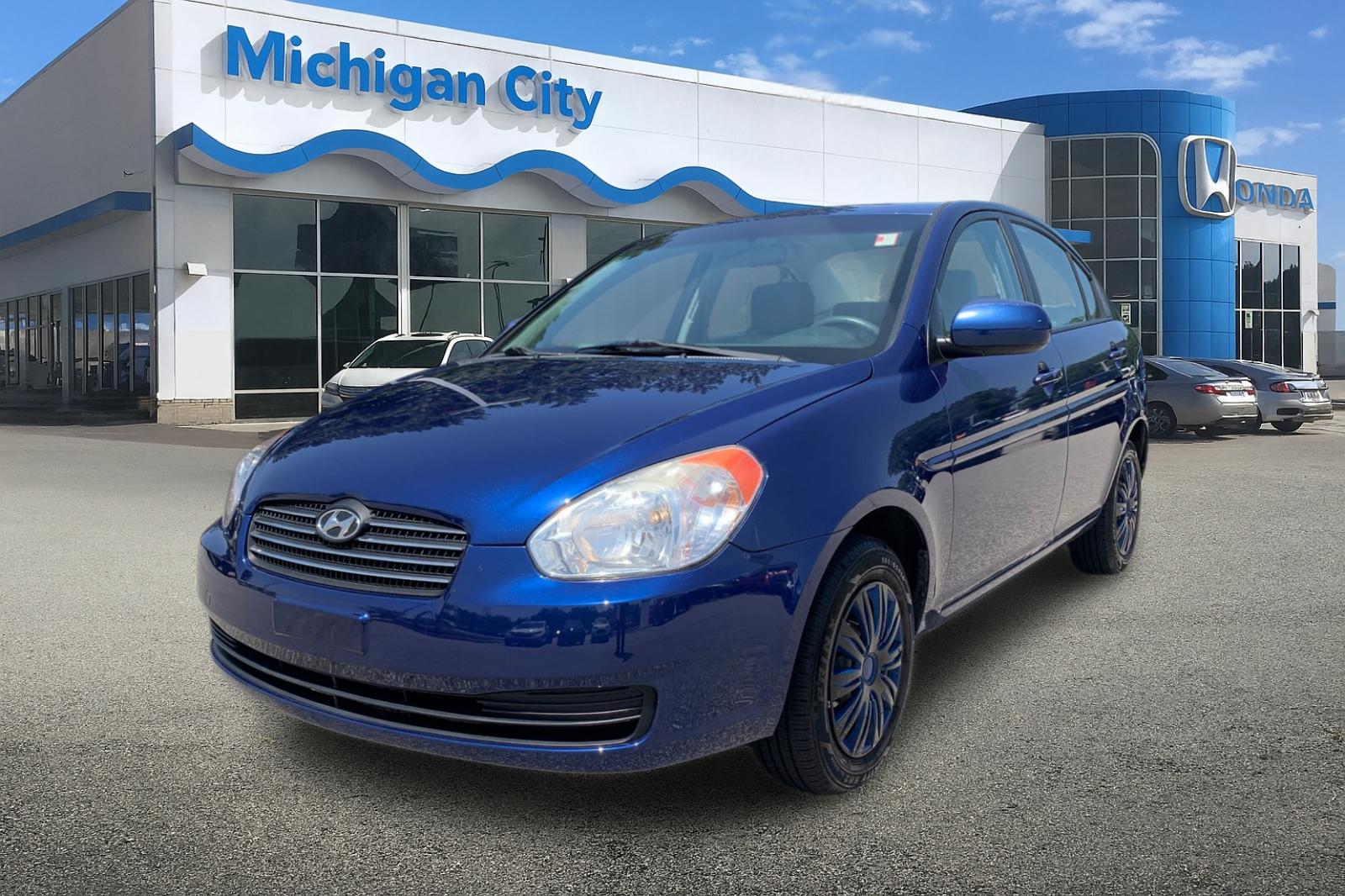 2010 Hyundai Accent GLS 4-Door 4-Speed Automatic's photo