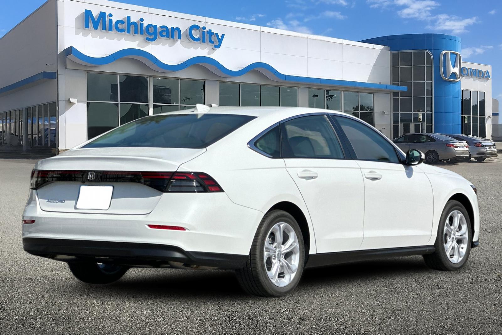New 2026 Platinum White Pearl Honda LX image 5