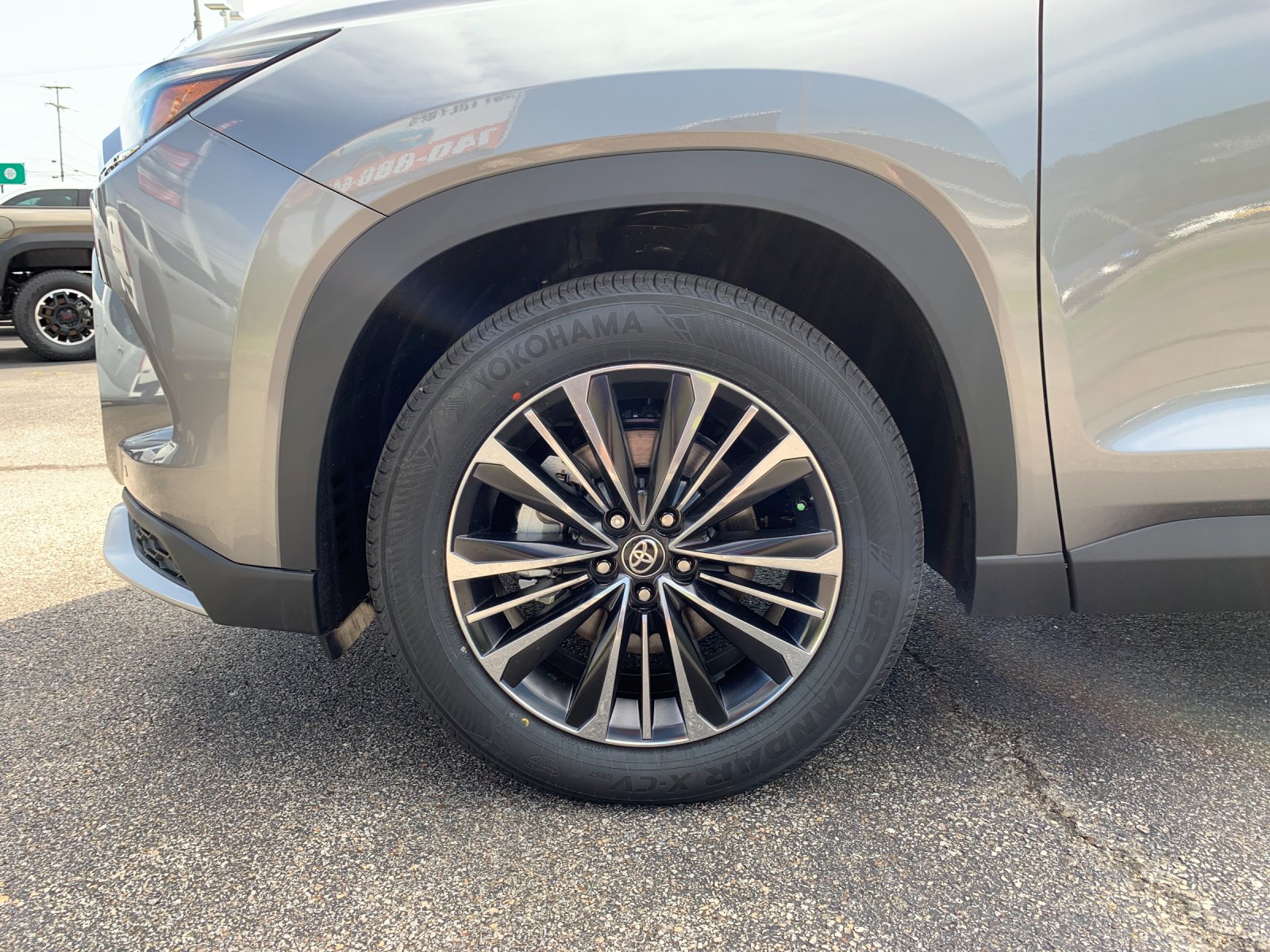 New 2026  Toyota MAX Platinum image 34