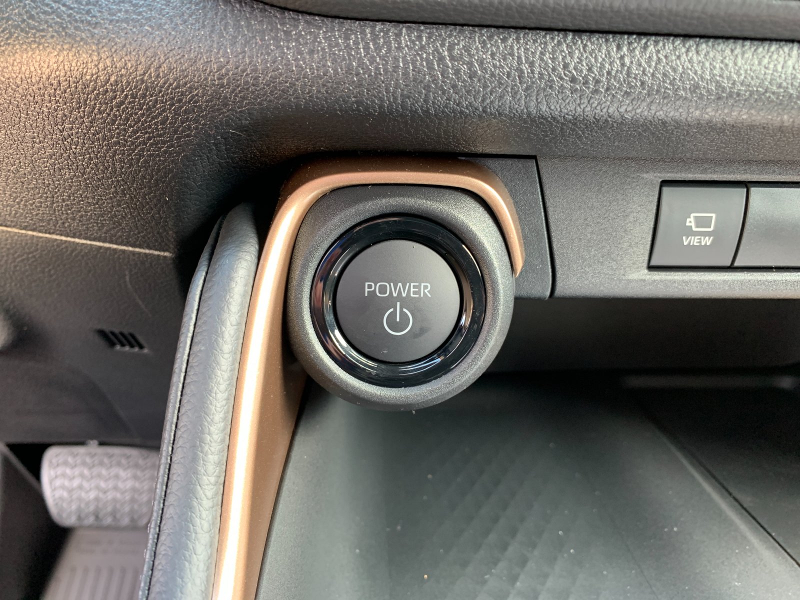 New 2026  Toyota MAX Platinum image 27