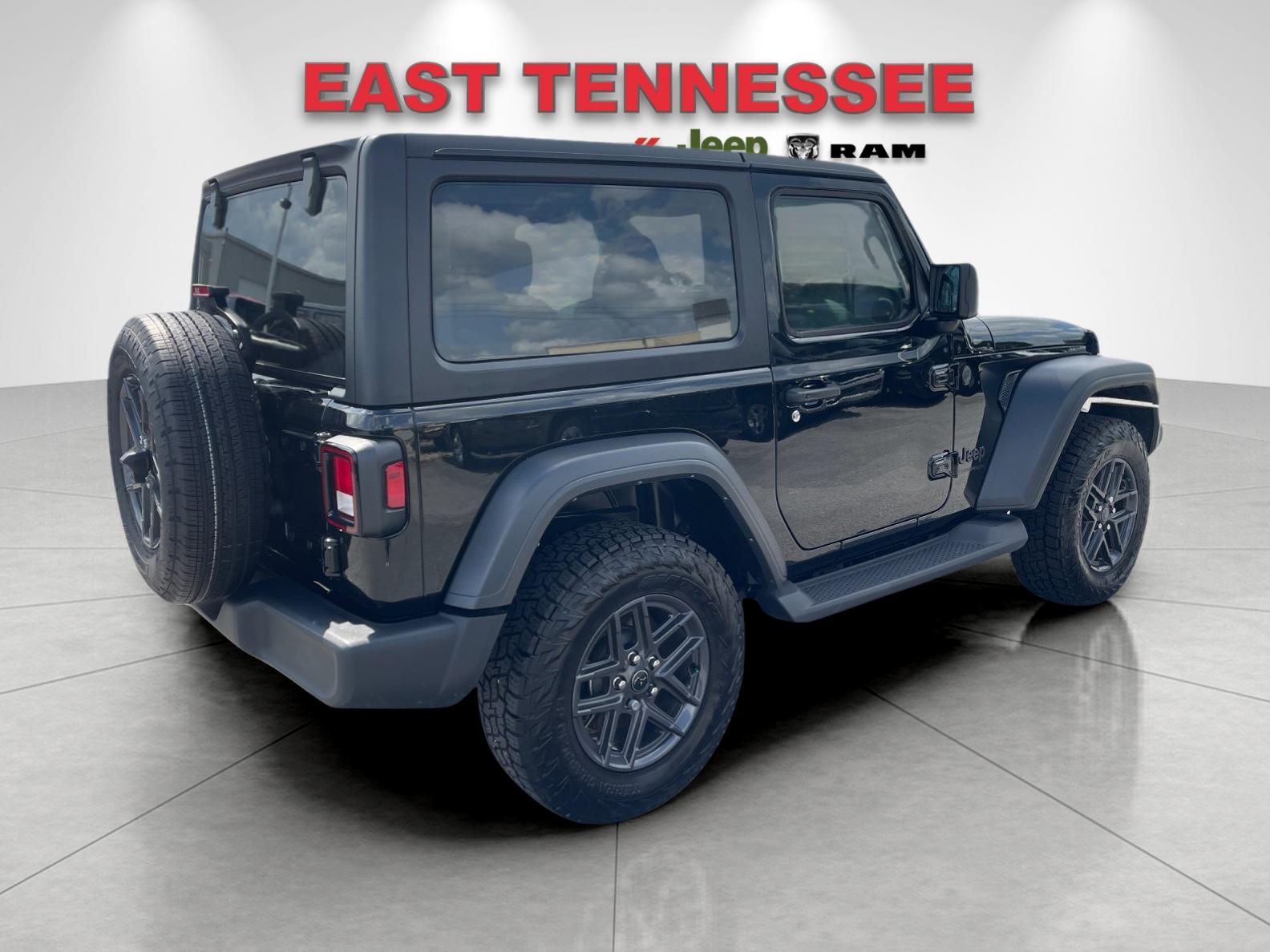 Used 2025 Black Jeep Sport S image 3