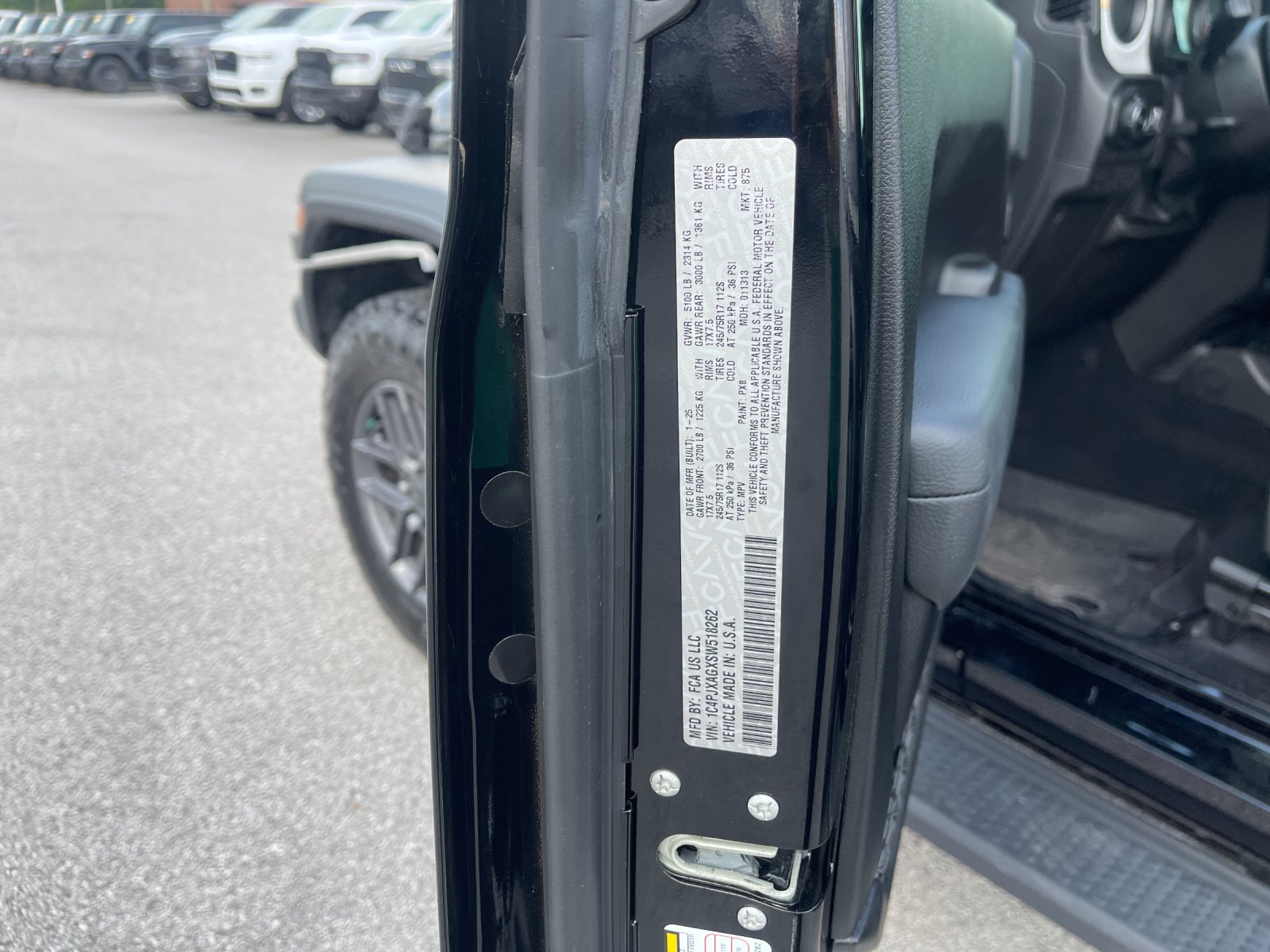 Used 2025 Black Jeep Sport S image 31