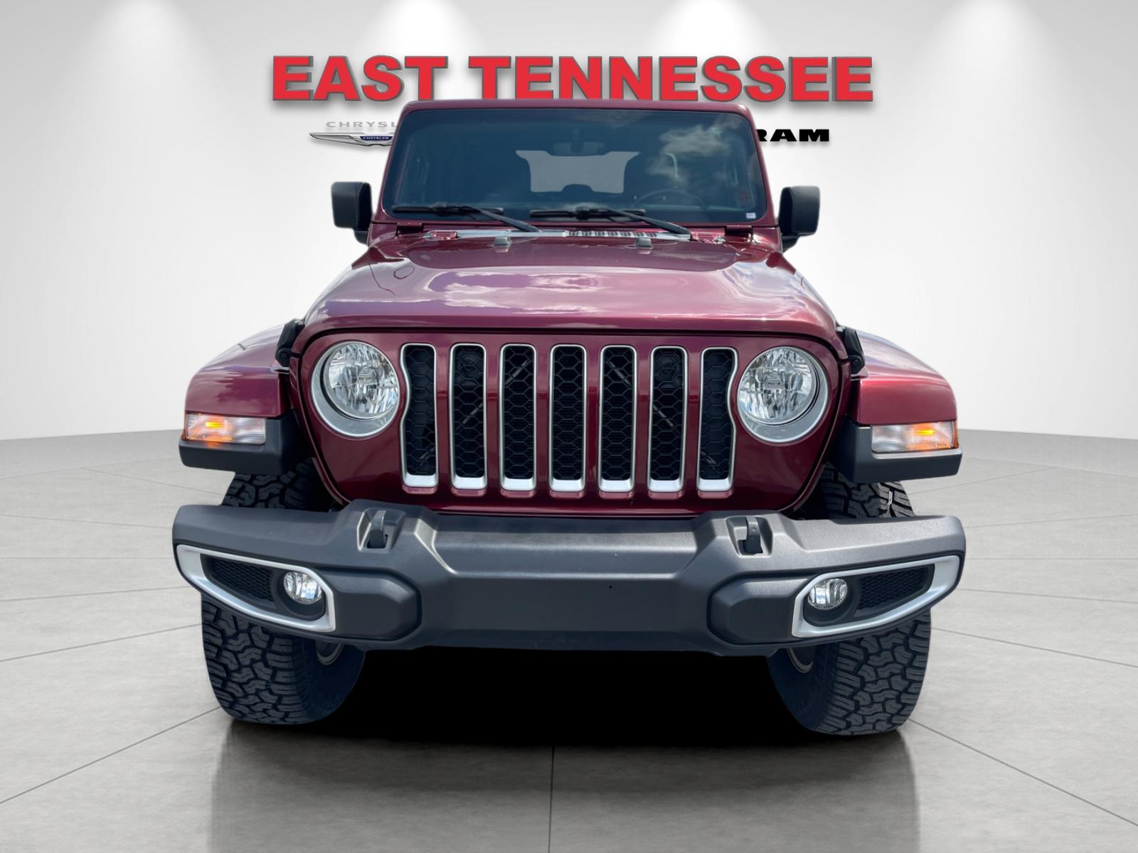 Used 2021 Snazzberry Pearlcoat Jeep Overland image 9