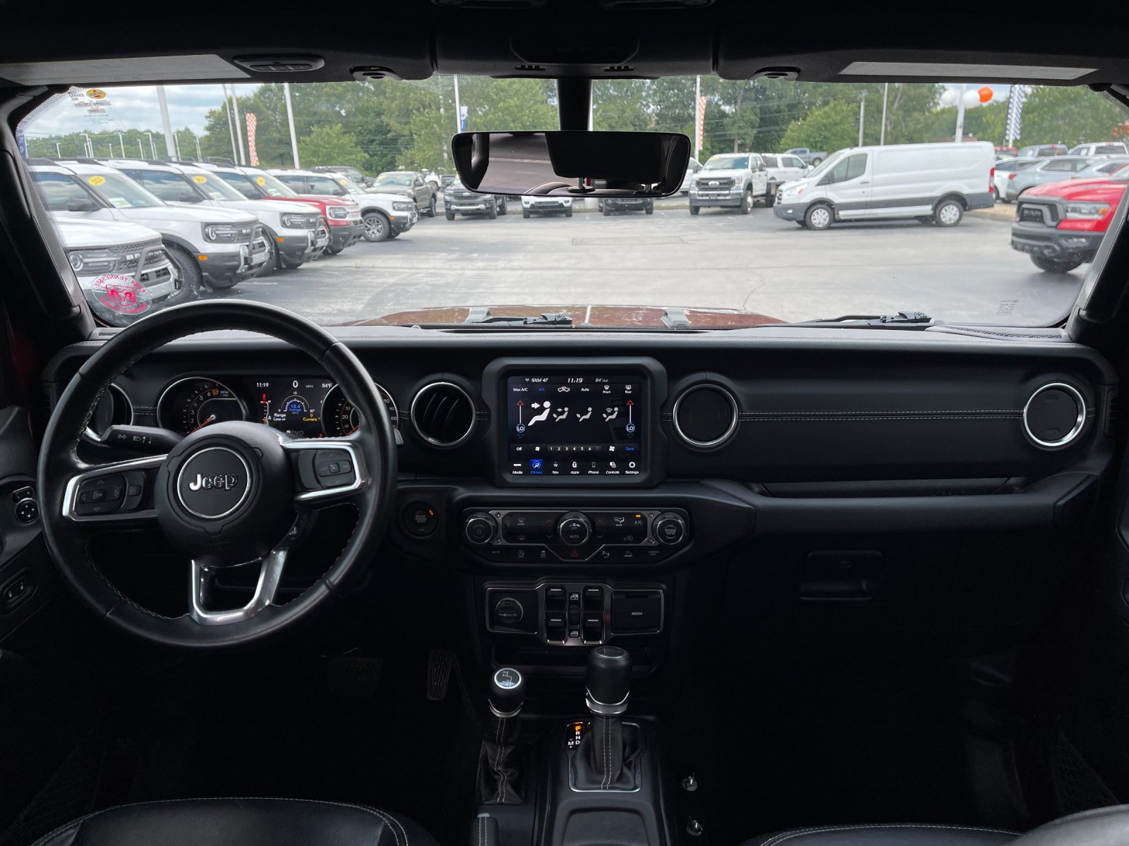 Used 2021 Snazzberry Pearlcoat Jeep Overland image 15
