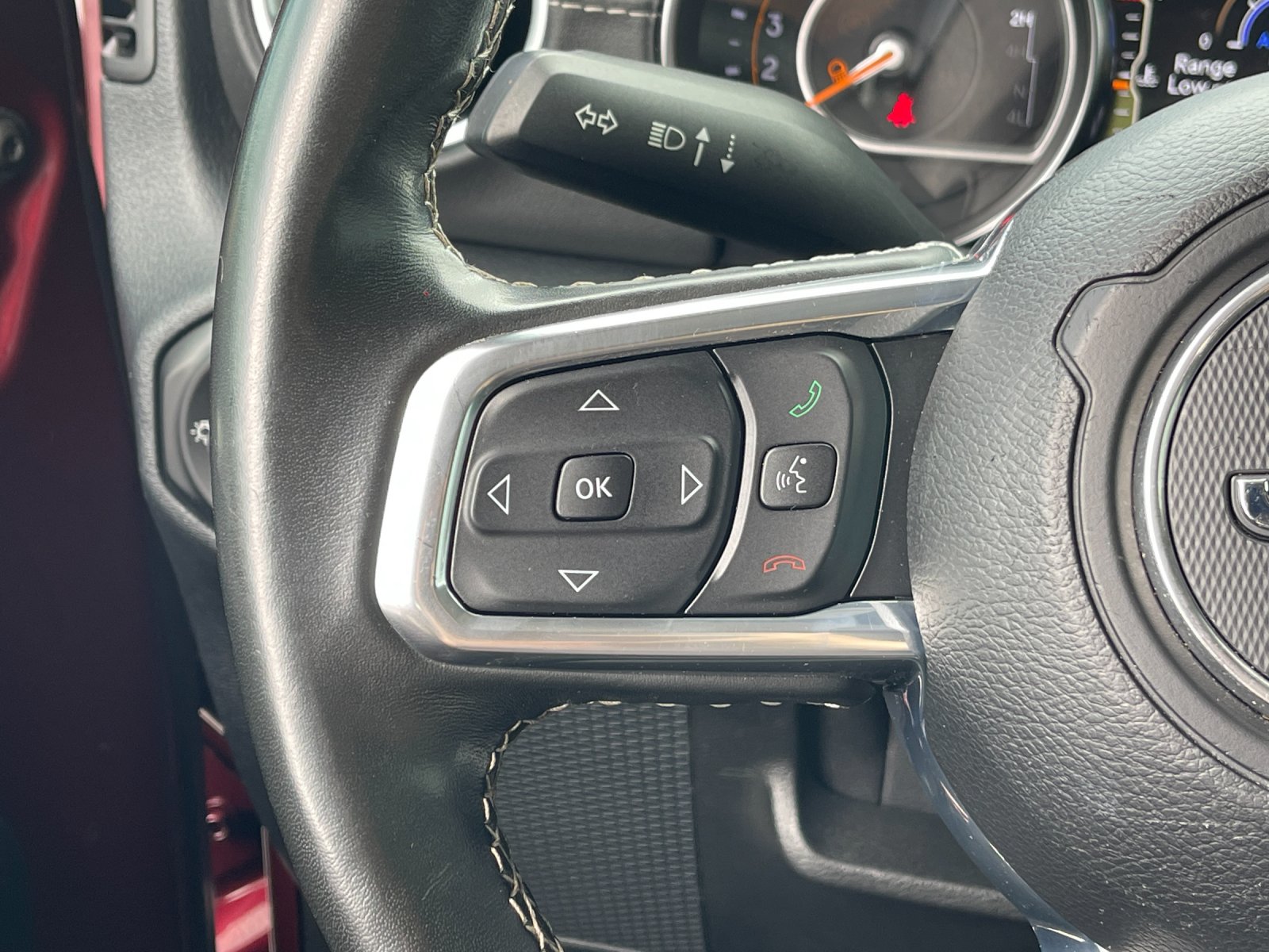 Used 2021 Snazzberry Pearlcoat Jeep Overland image 26